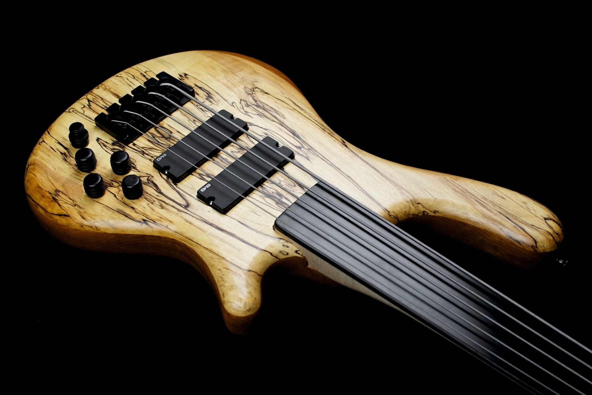 Chitarra elettrica legno chiaro, 1920x1281 Full HD+, PC Desktop