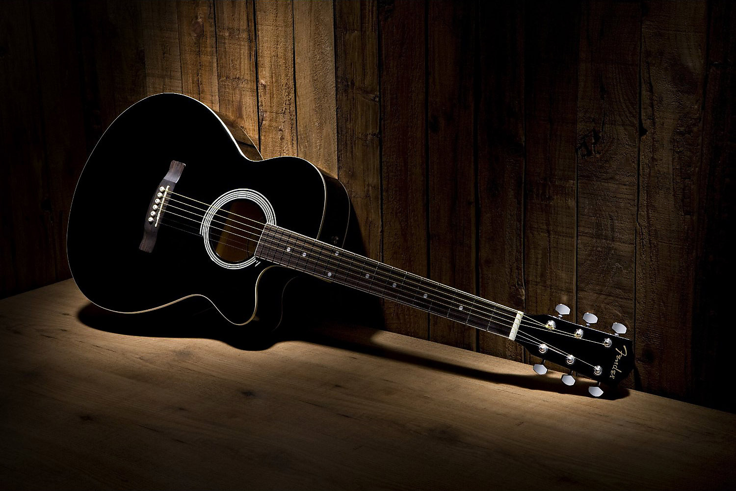 Chitarra acustica nera, 1500x1000 720p, PC