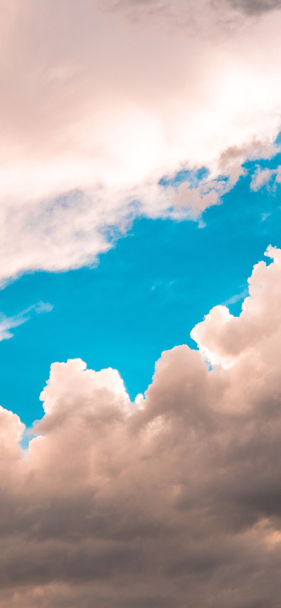 Cielo azzurro tra nuvole, 1125x2436 Verticale, Mobile