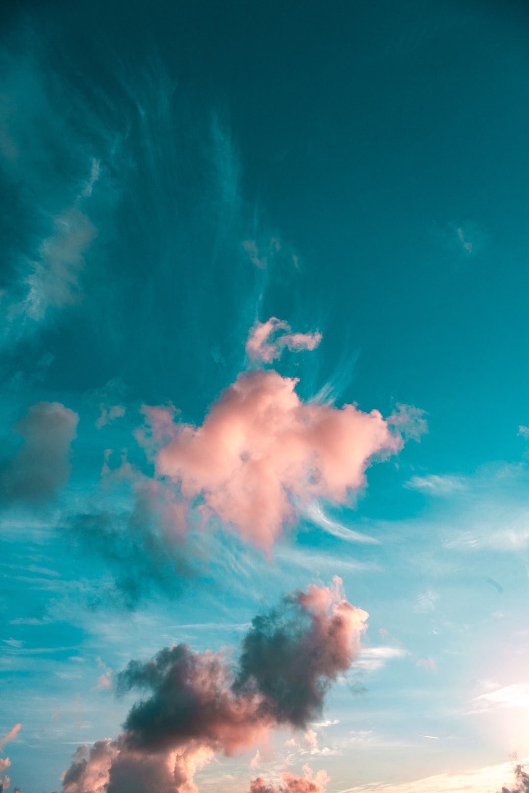 Nuvole rosa cielo azzurro, 1080x1620 Full HD Verticale, Smartphone