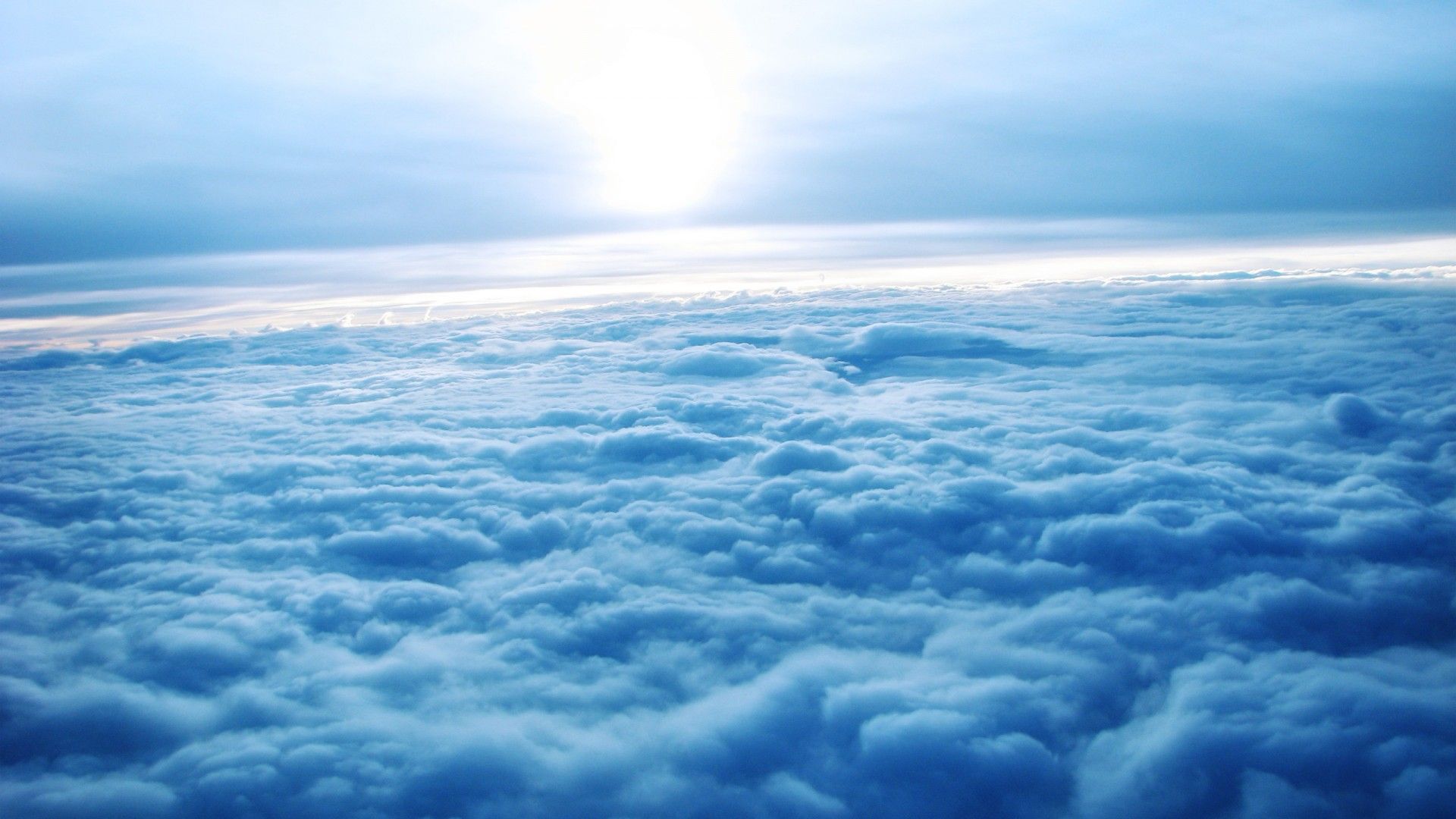 Nuvole e sole dall'alto, 1920x1080 Full HD, Laptop