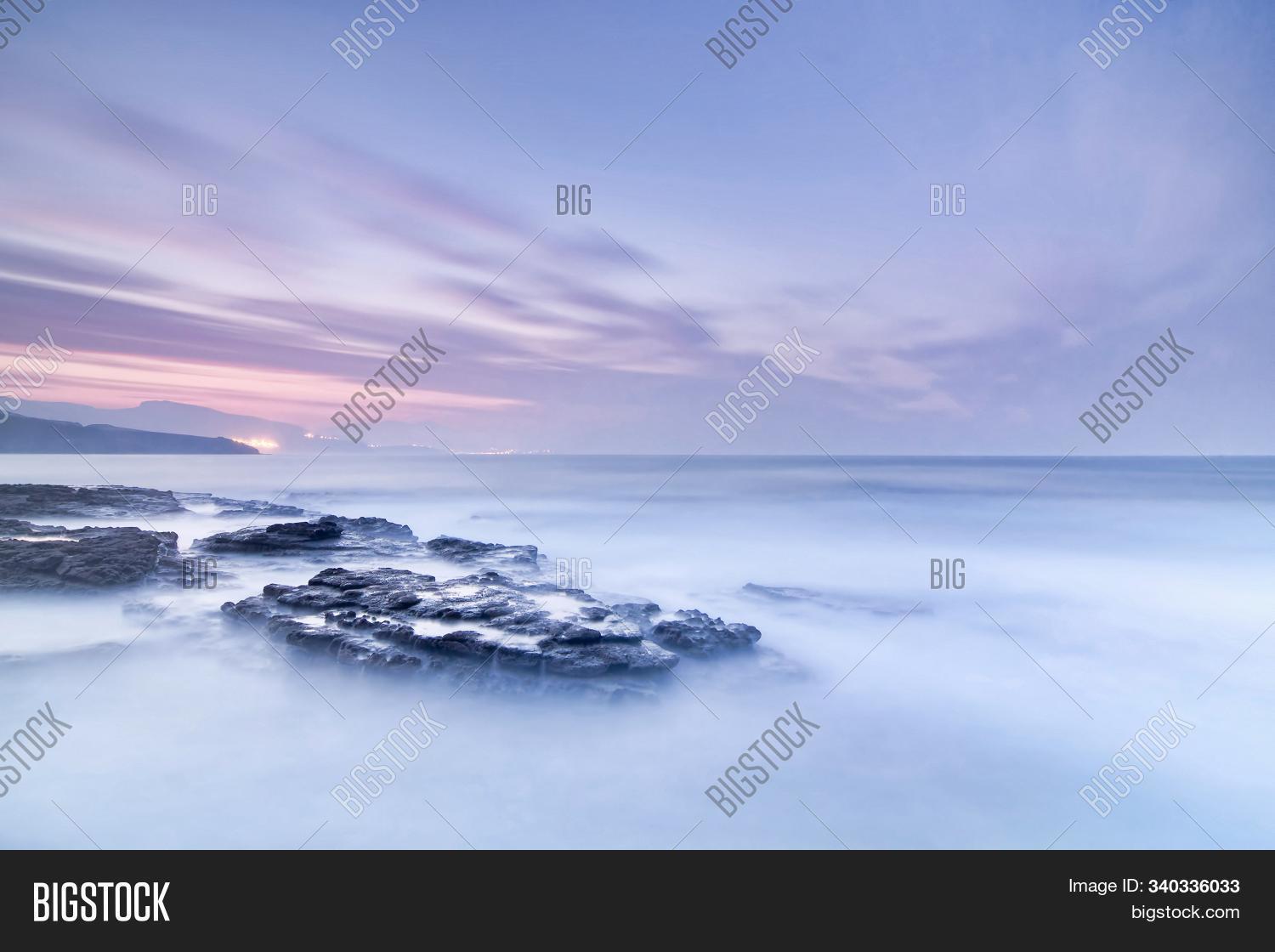 Tramonto pastello su mare roccioso, 1500x1120 HD, Desktop