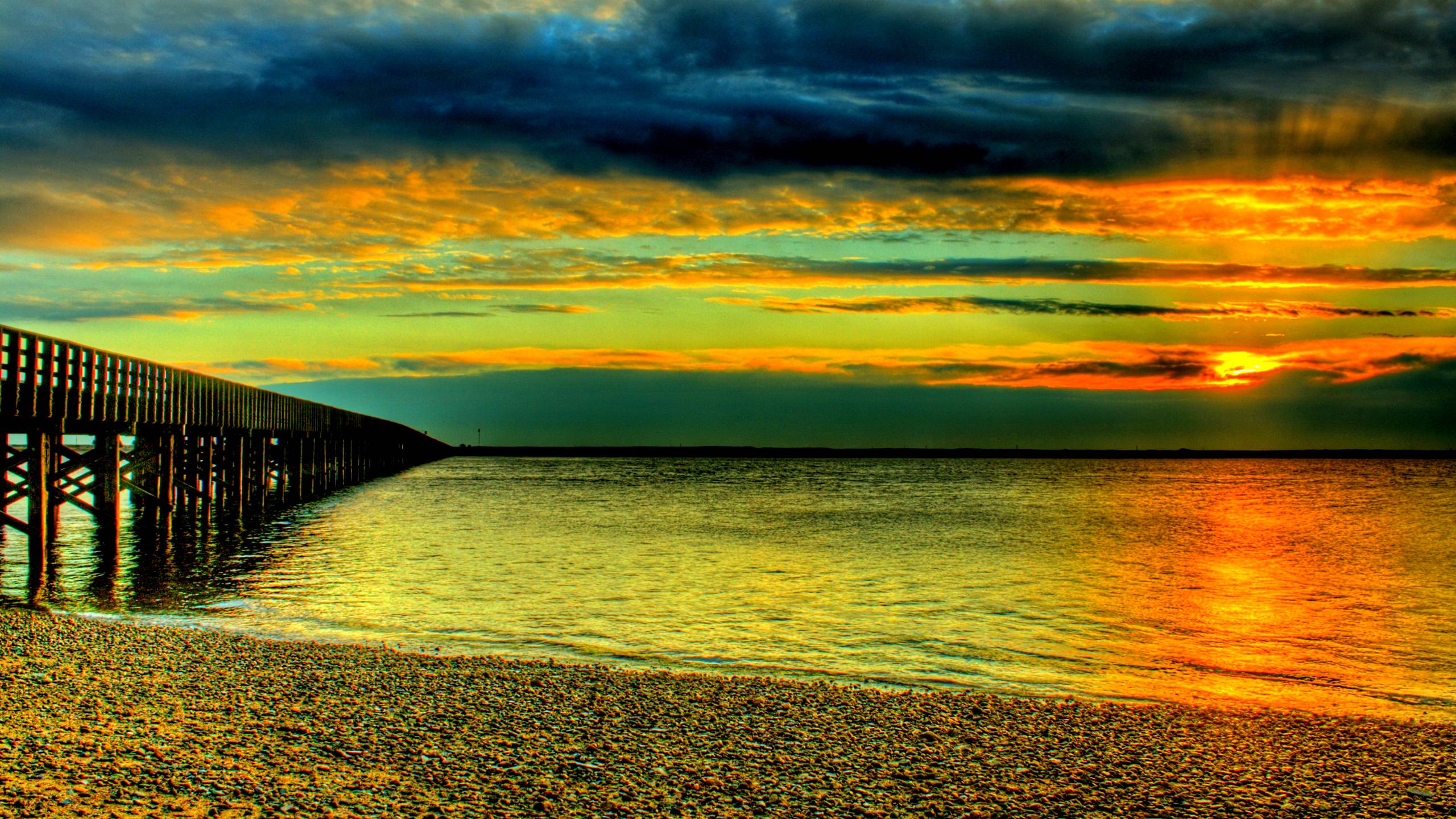 Tramonto sul mare con molo, 2560x1440 2K, Desktop