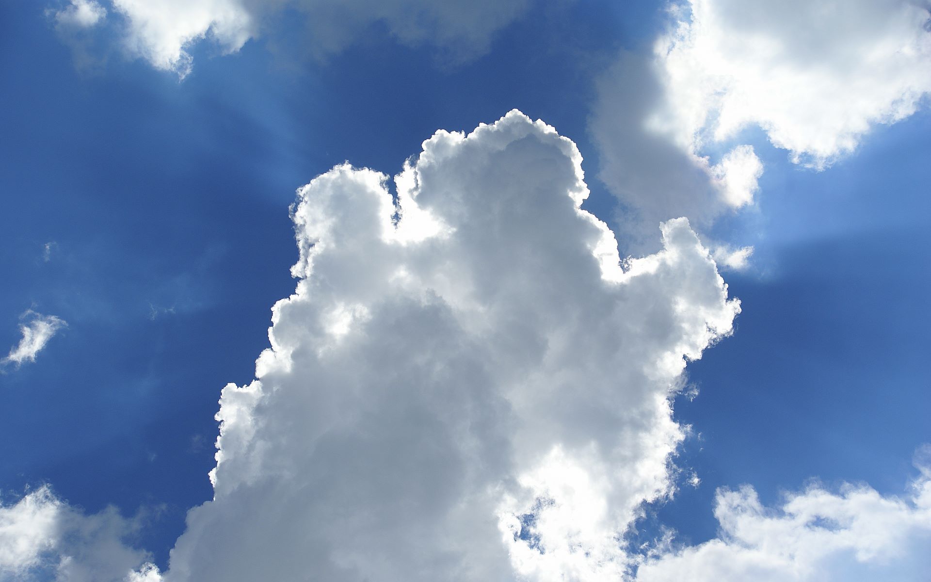 Nuvole bianche e cielo blu, 1920x1200 WUXGA, PC