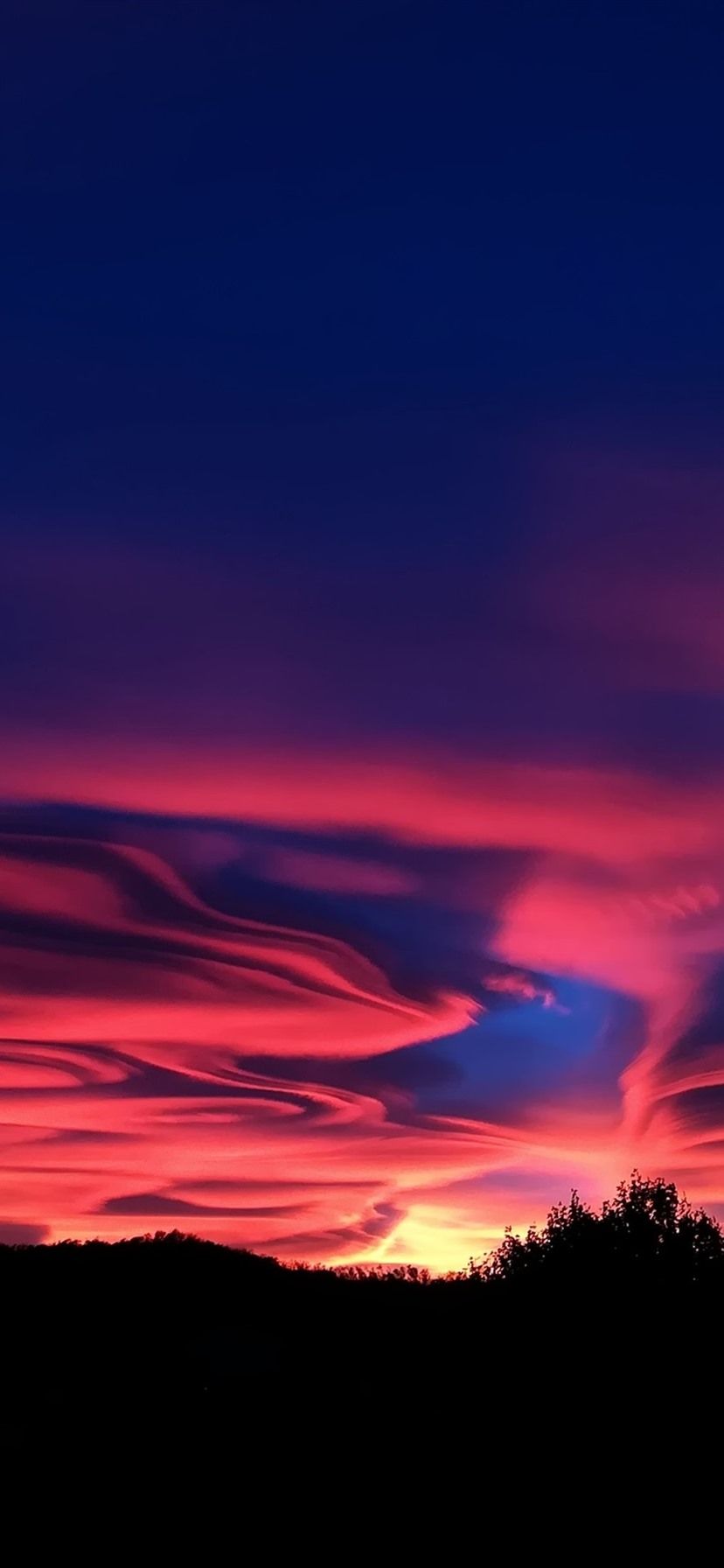 Tramonto con nuvole rosse, 828x1792 Verticale, Telefono