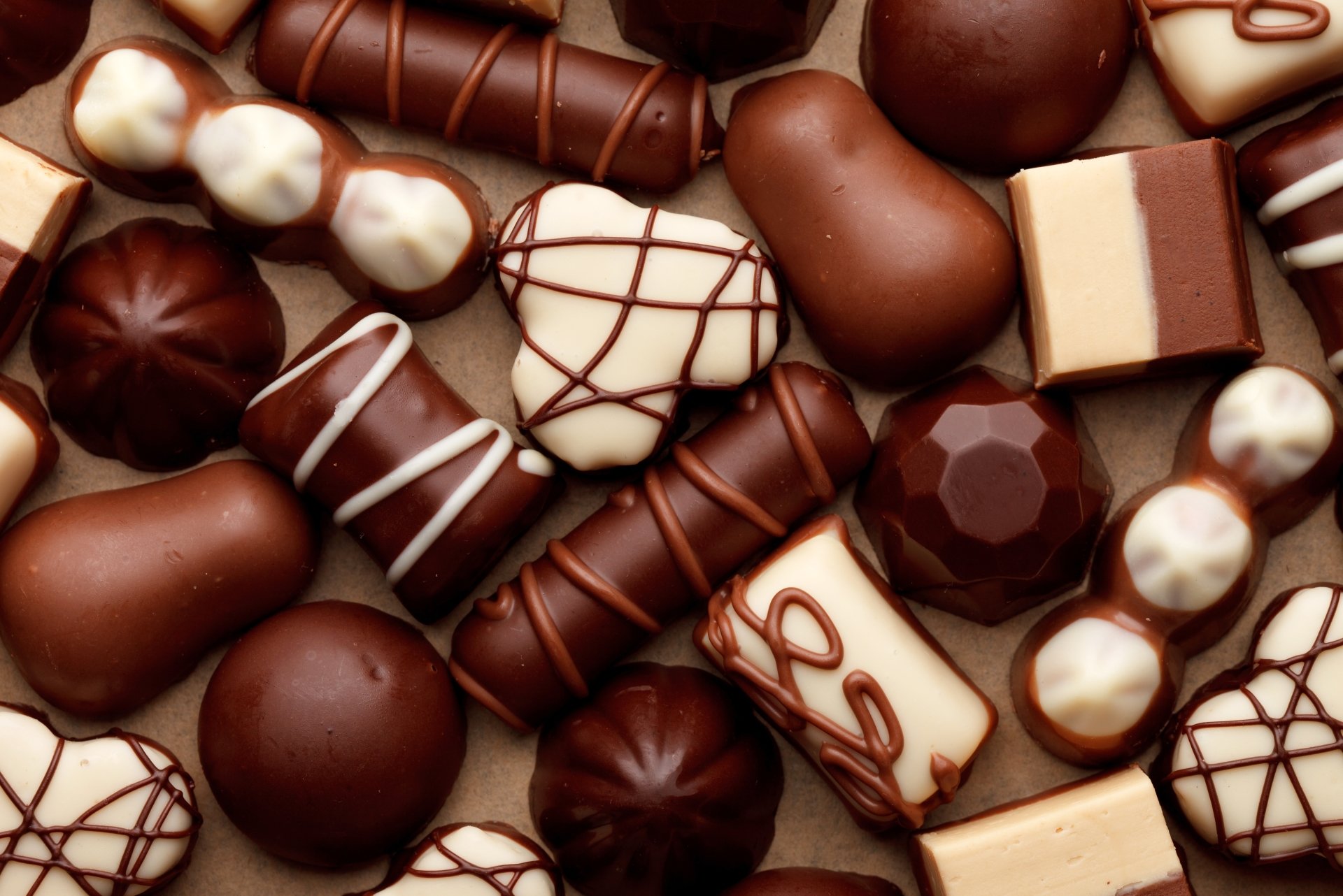 Cioccolatini assortiti vari forme, 1920x1282 Full HD+ WUXGA, iMac