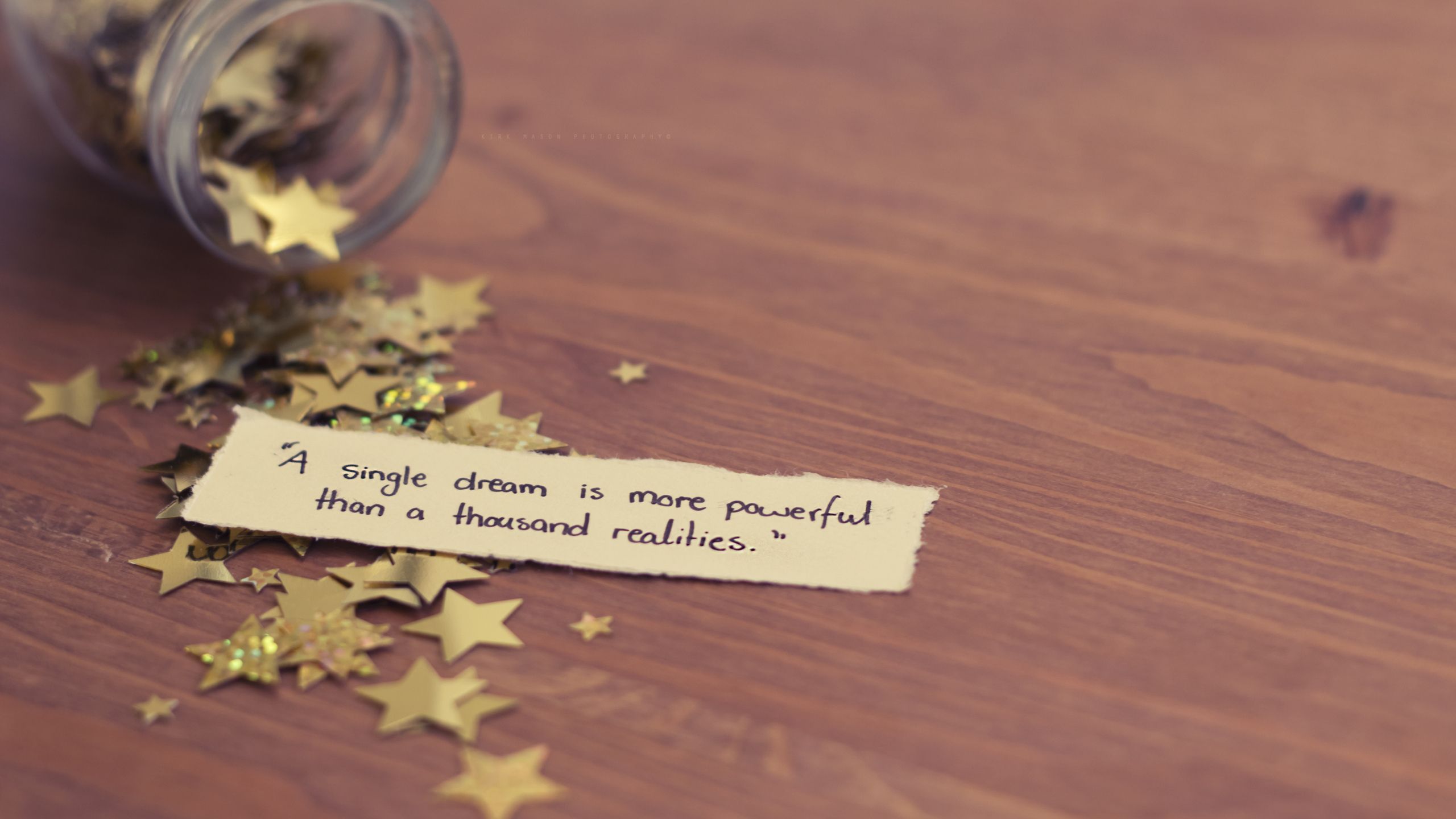 Citazione stelline dorate legno, 2560x1440 2K, PC Desktop