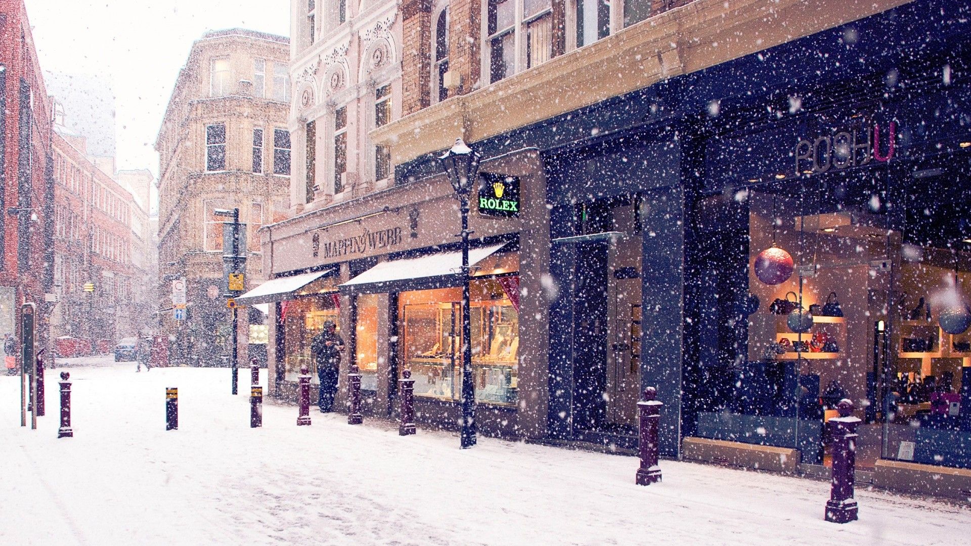 Strada cittadina innevata con negozi, 1920x1080 1080p, Laptop