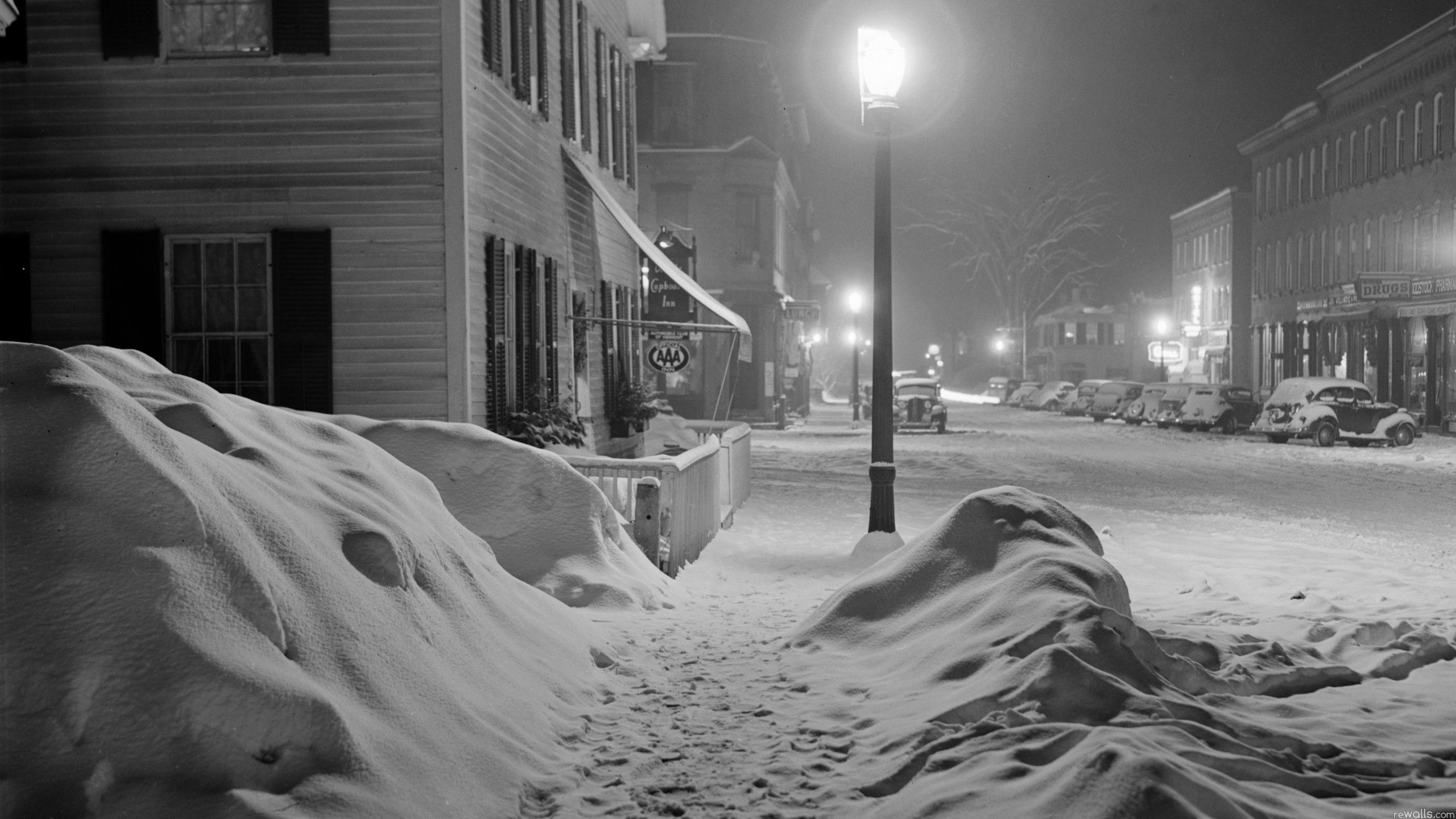 Strada cittadina innevata di notte, 2560x1440 1440p, Desktop