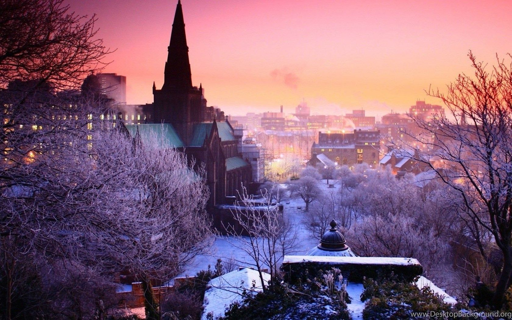 Città innevata al tramonto, 1680x1050 HD Ready, Acer Nitro