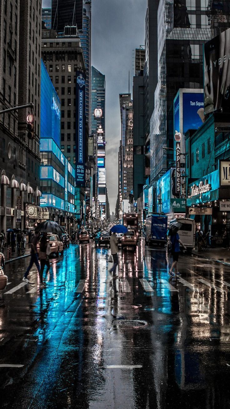 Times Square pioggia notturna, 736x1308 Full HD Verticale, Smartphone