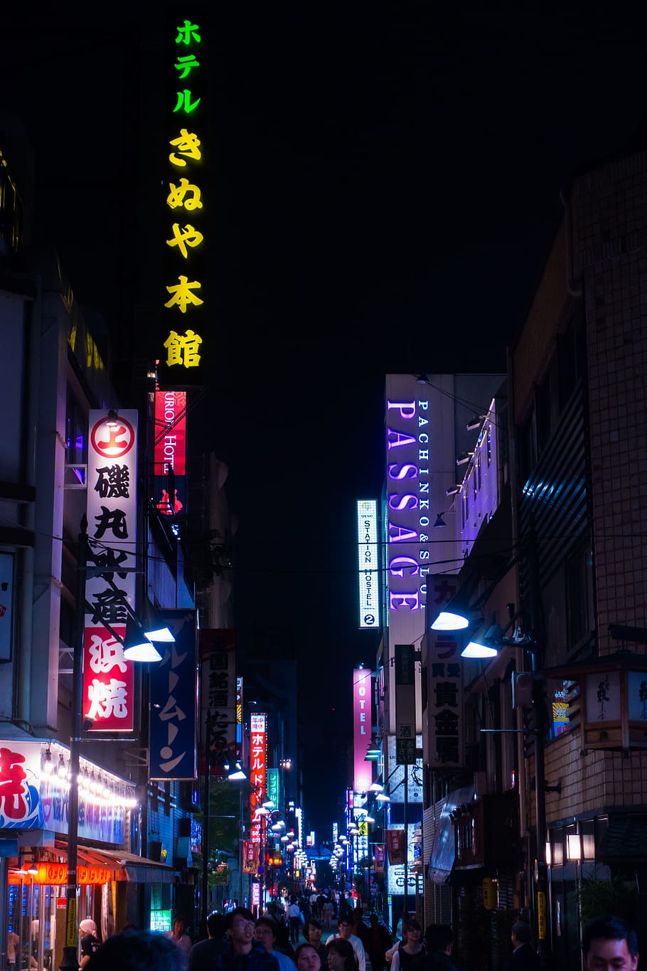 Strada notturna Tokyo insegne neon, 910x1365 Full HD Verticale, Google Pixel