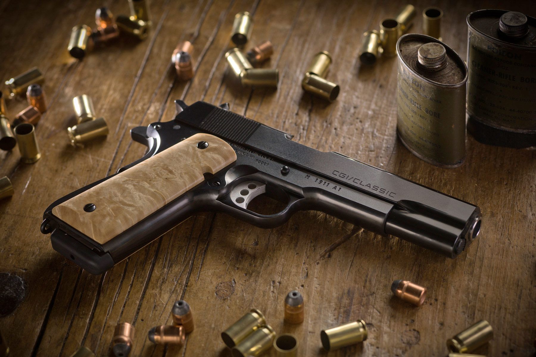 Pistola classica 1911 con proiettili, 1800x1200 HD, PC Desktop