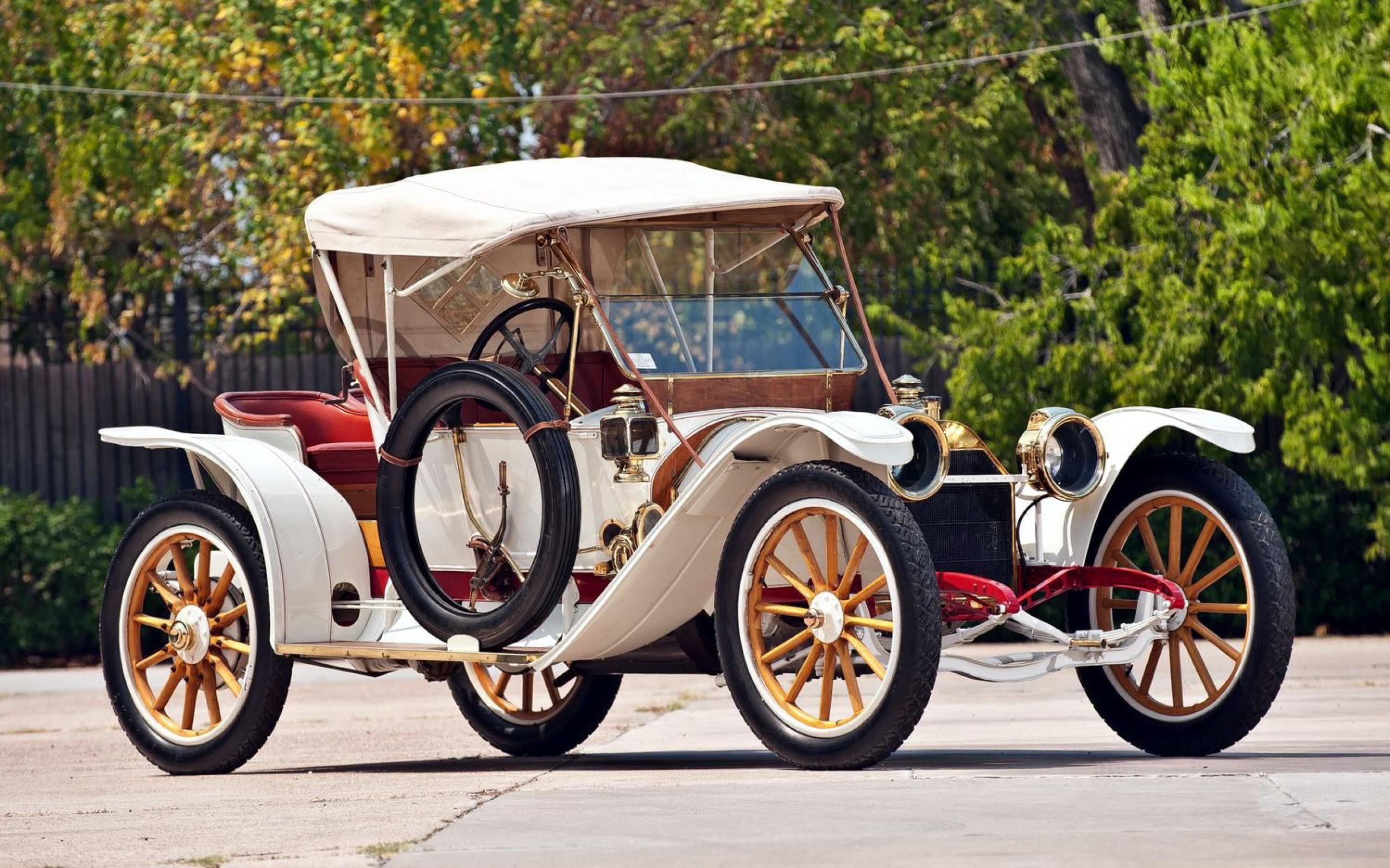 Auto d'epoca bianca antica, 2560x1600 2K, MacBook Pro