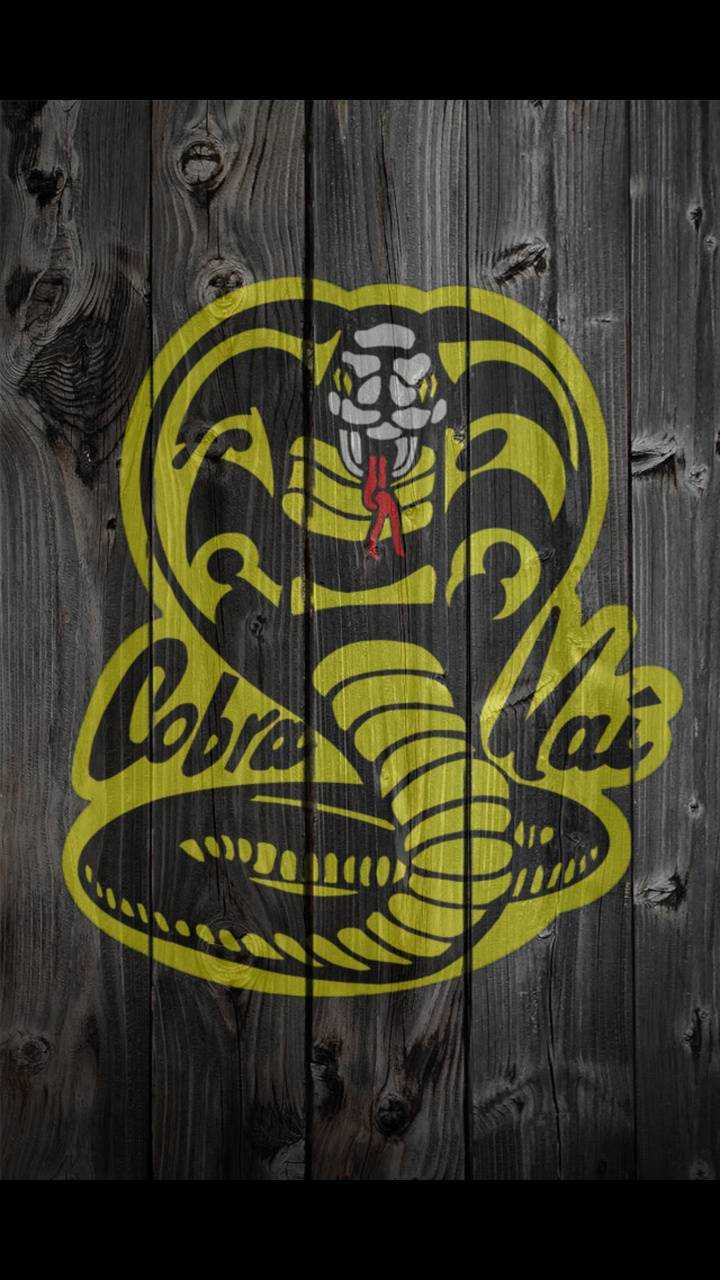 Logo Cobra Kai su legno, 720x1280 Full HD Verticale, iPhone