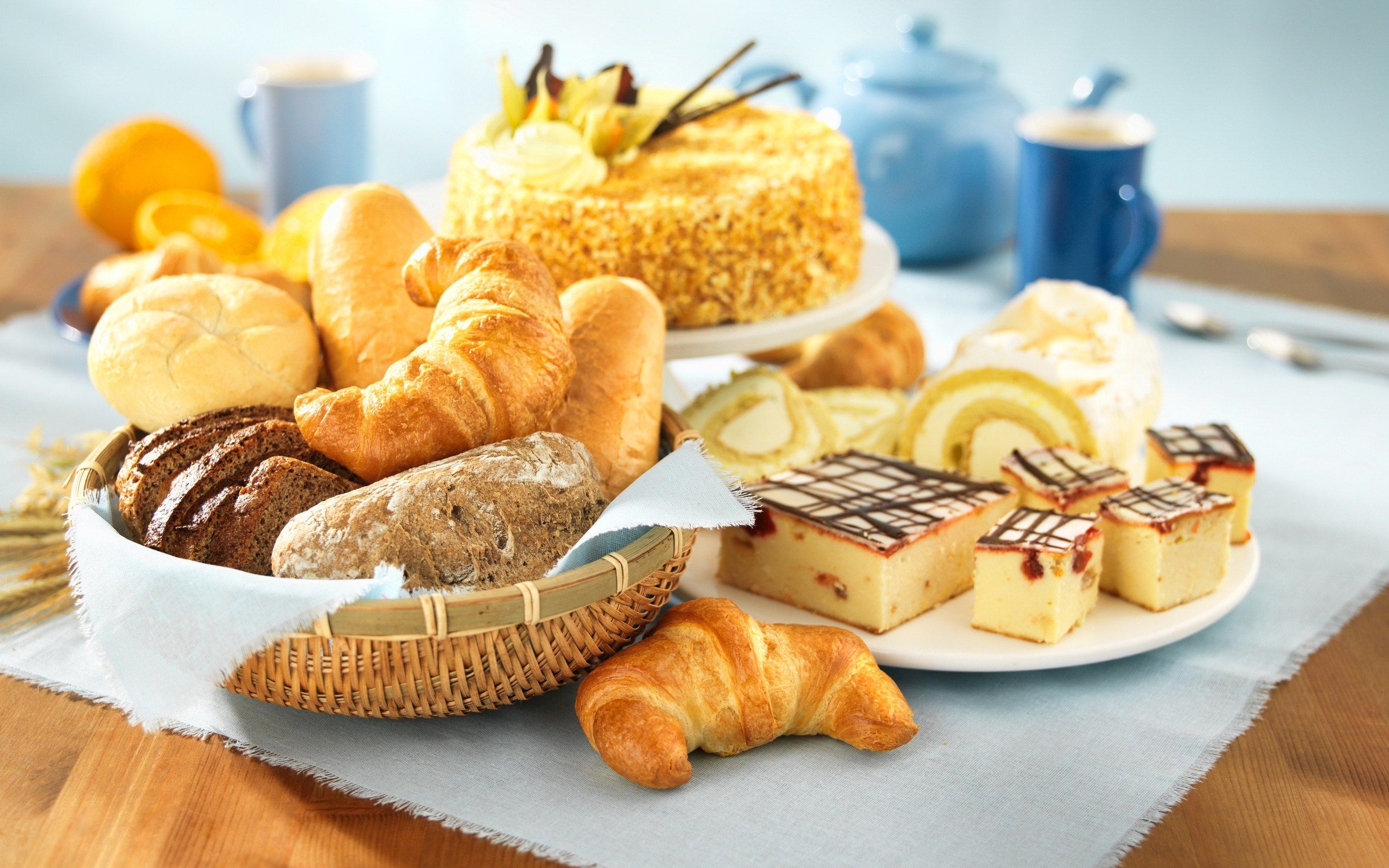 Tavolo colazione con pane e dolci, 2560x1600 WQXGA, Desktop