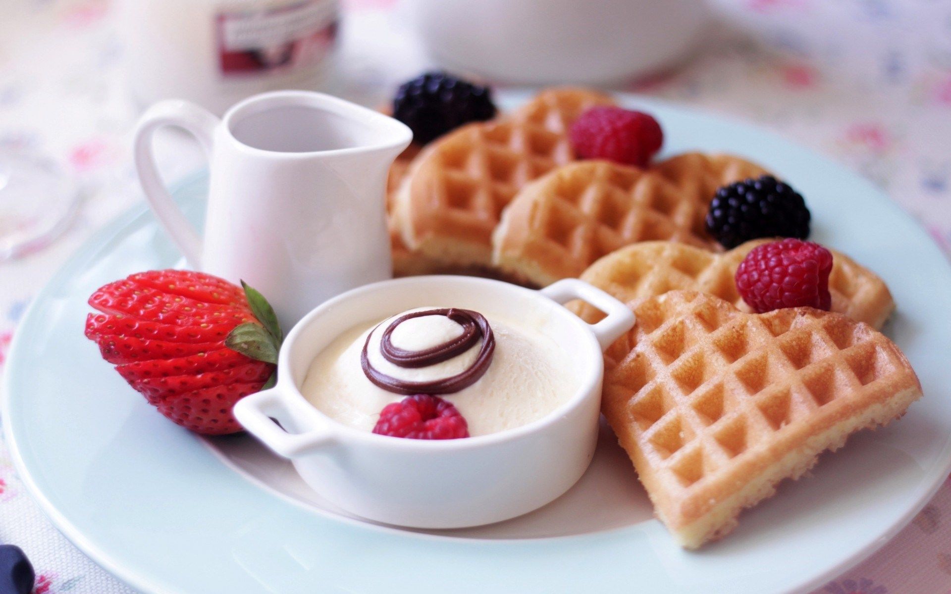 Waffle con frutti di bosco e crema, 1920x1200 Full HD+, PC