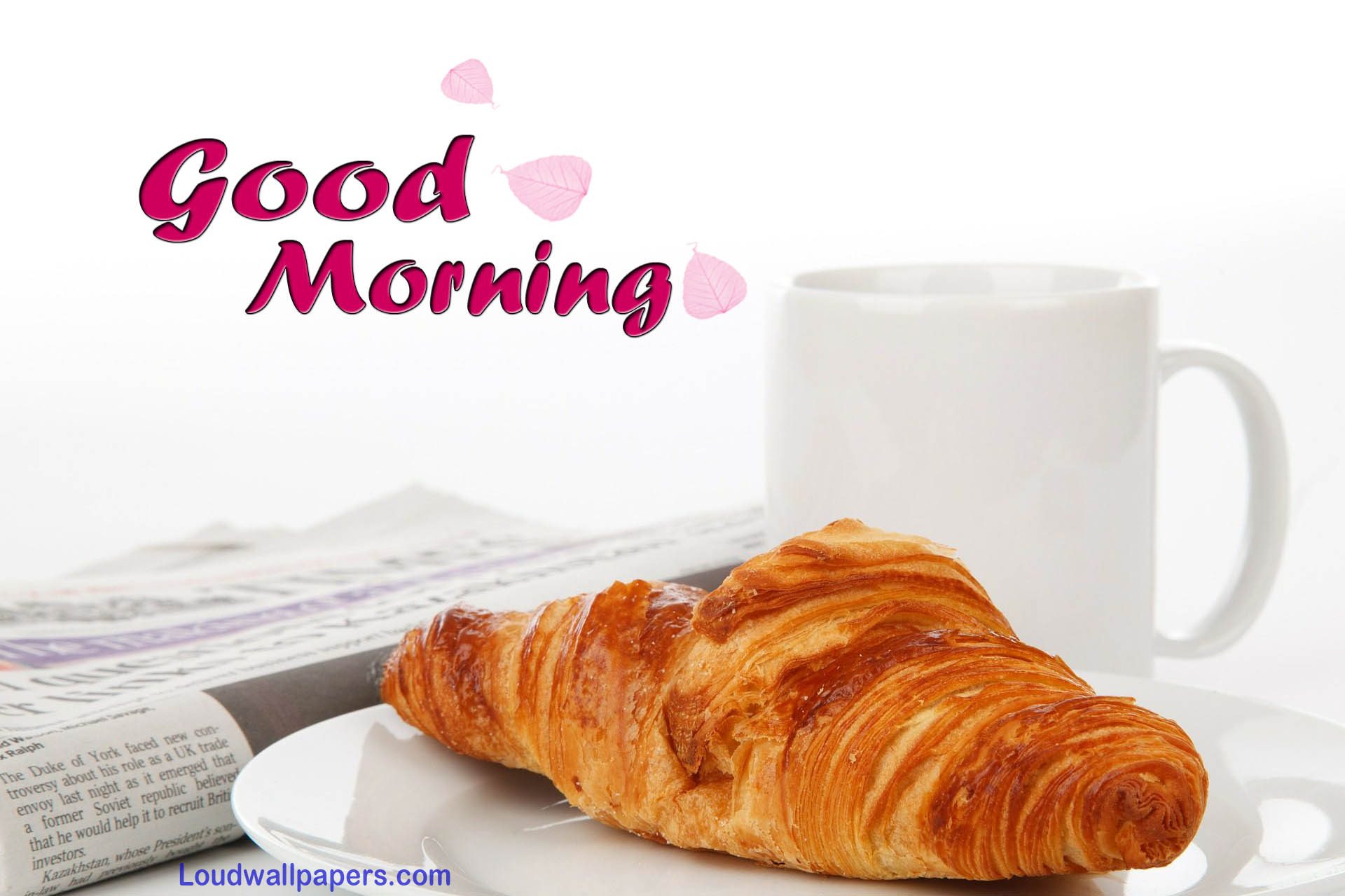 Croissant con tazza e giornale, 1920x1279 Full HD+, Laptop