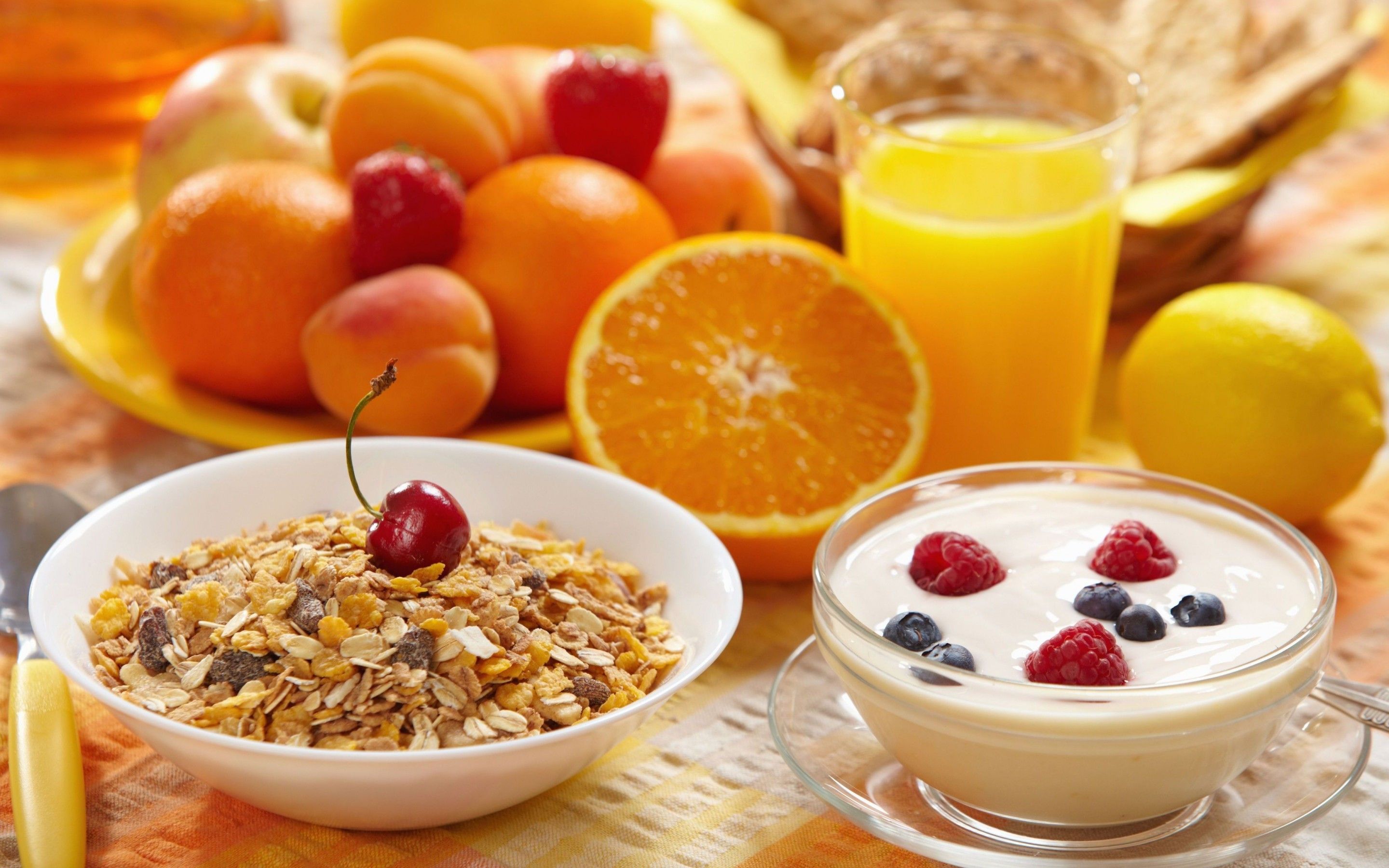 Colazione con frutta e cereali, 2880x1800 2K, PC
