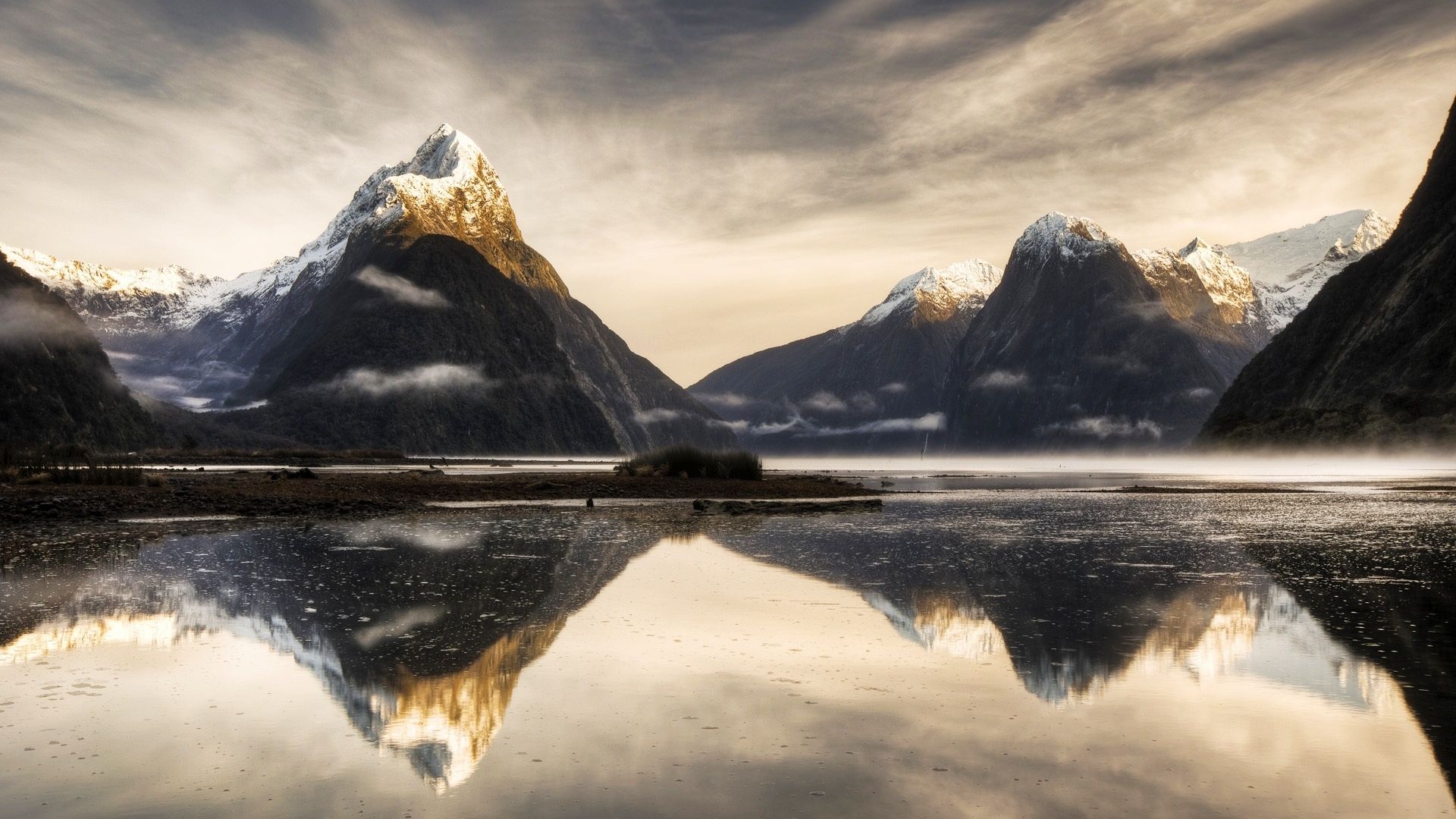 Montagne innevate riflesse in fiordo, 1920x1080 Full HD 1080p, Monitor Gaming