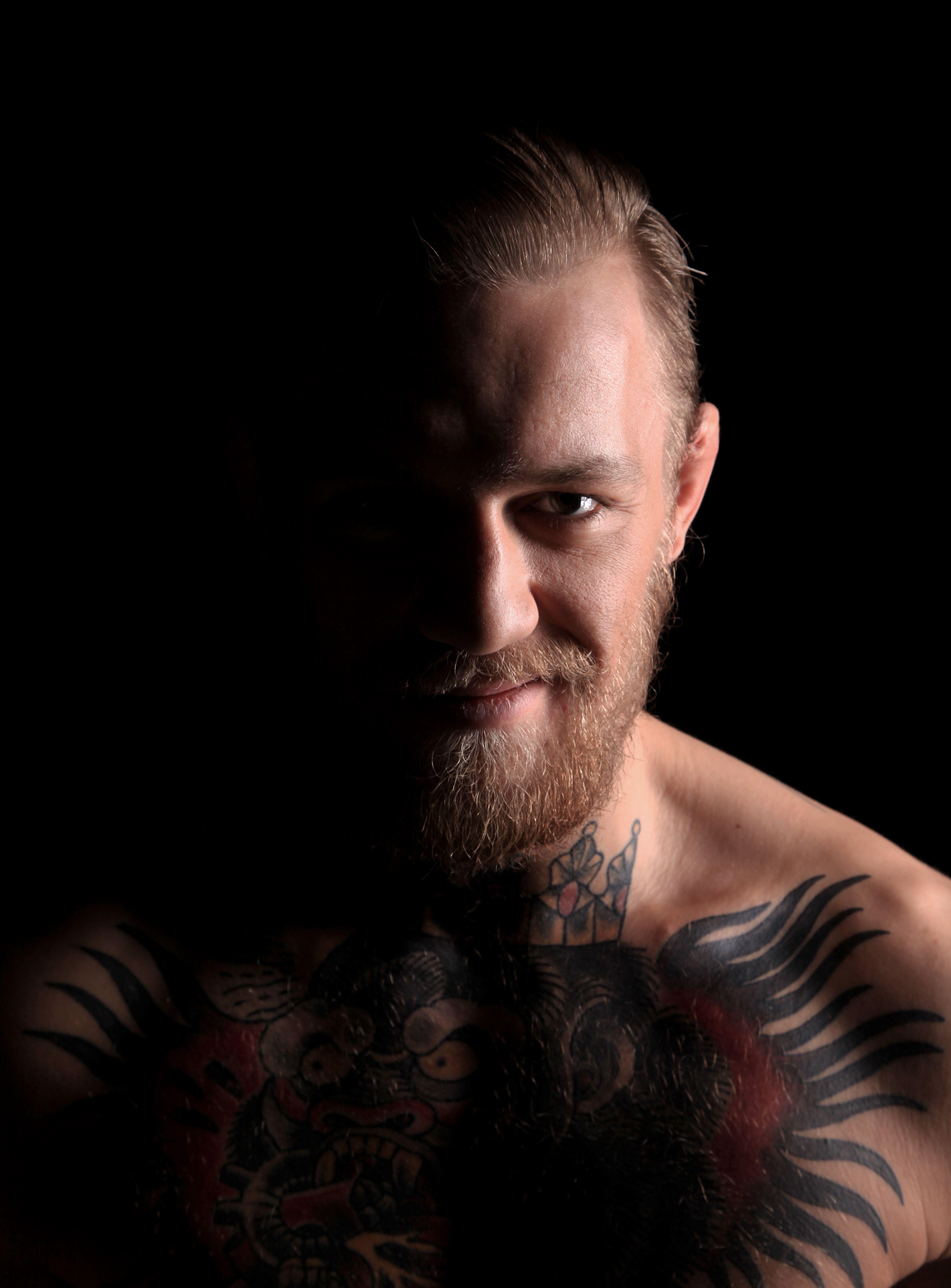 Conor McGregor ritratto tatuaggi, 3744x5069 Verticale, iPhone Plus