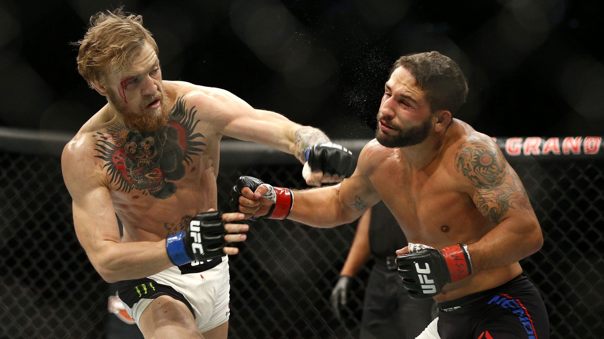 Conor McGregor combattimento UFC, 2048x1152 alta risoluzione, PC