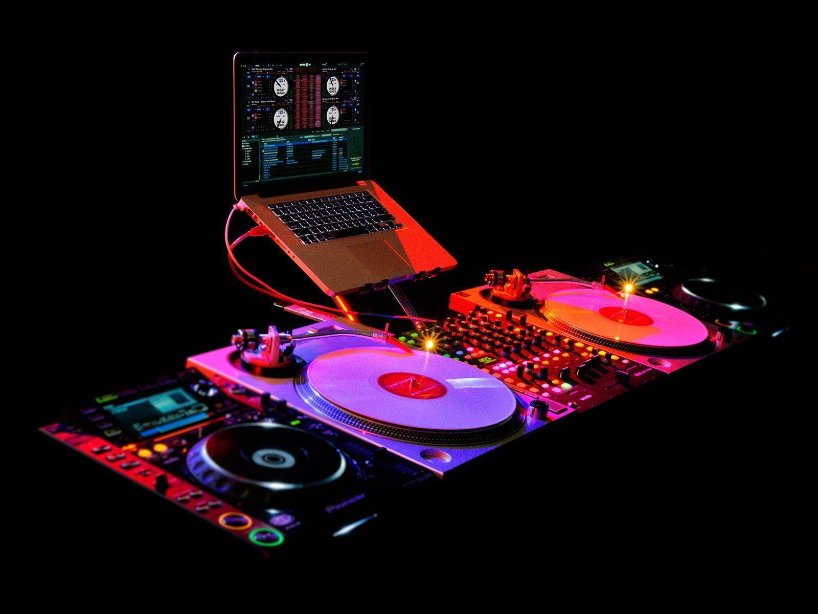 Controller DJ con luci colorate, 1600x1200 900p, Laptop