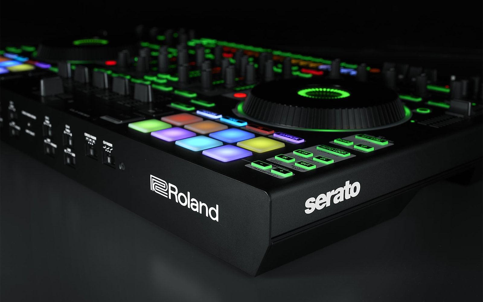 Controller DJ Roland Serato, 1600x1000 900p, Desktop