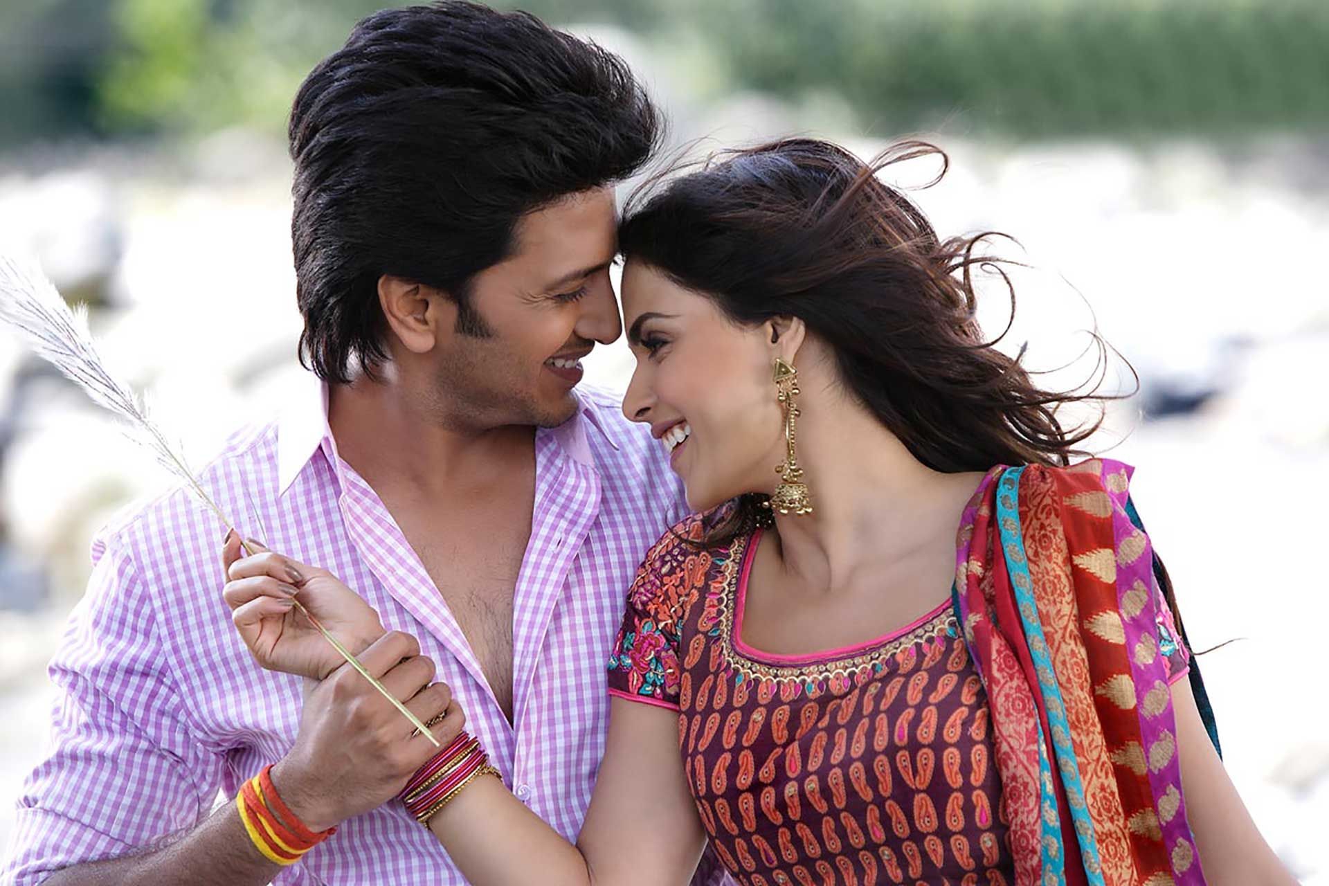 Coppia sorridente stile bollywood, 1920x1280 WUXGA, Desktop