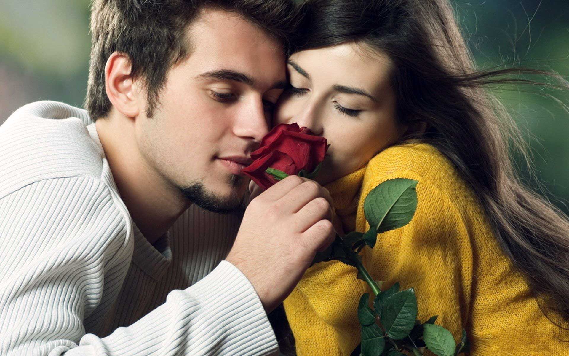 Coppia con rosa rossa, 1920x1200 Full HD+ WUXGA, Laptop