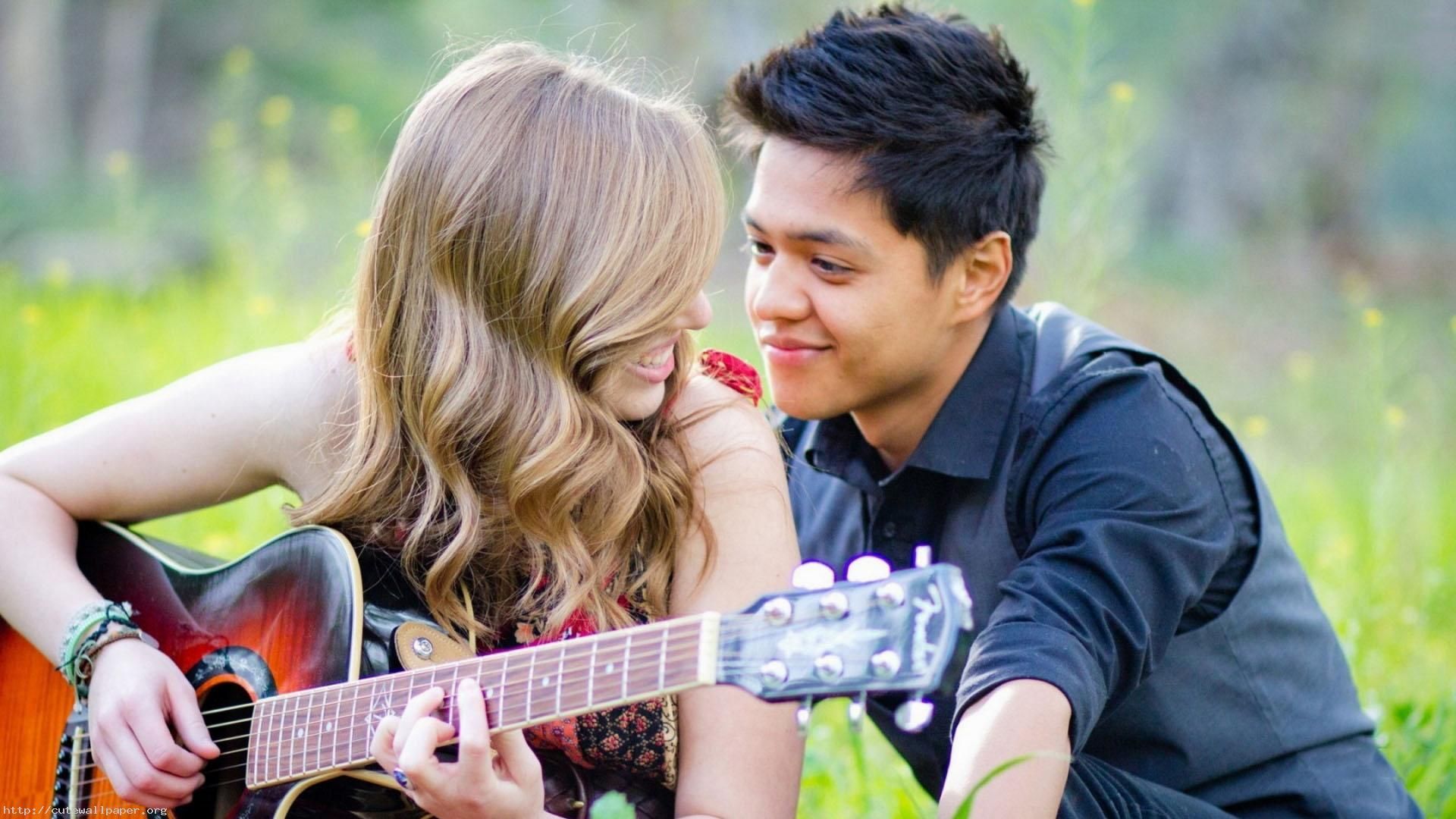 Coppia romantica con chitarra, 1920x1080 1080p, Laptop
