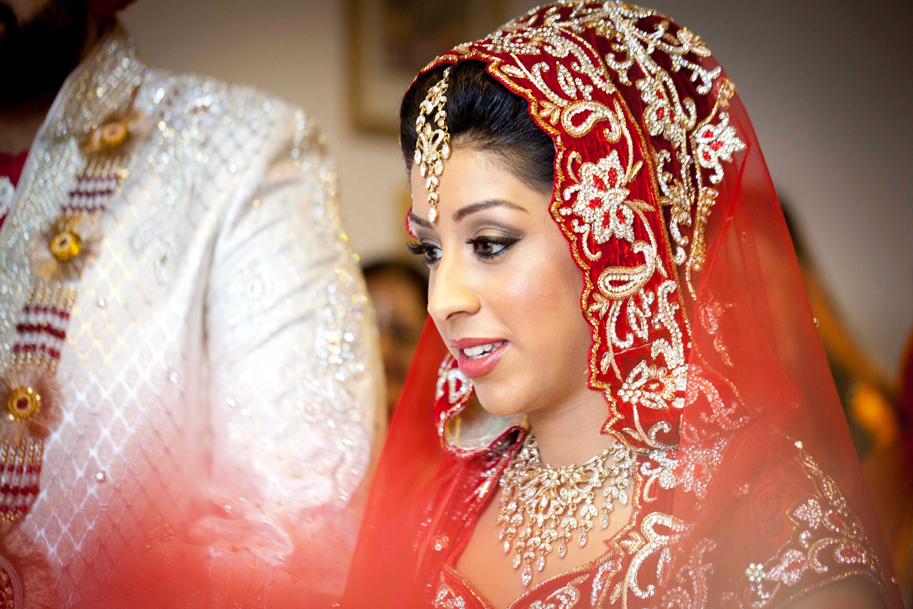 Sposa punjabi con velo rosso, 3000x2000 WQXGA, Desktop