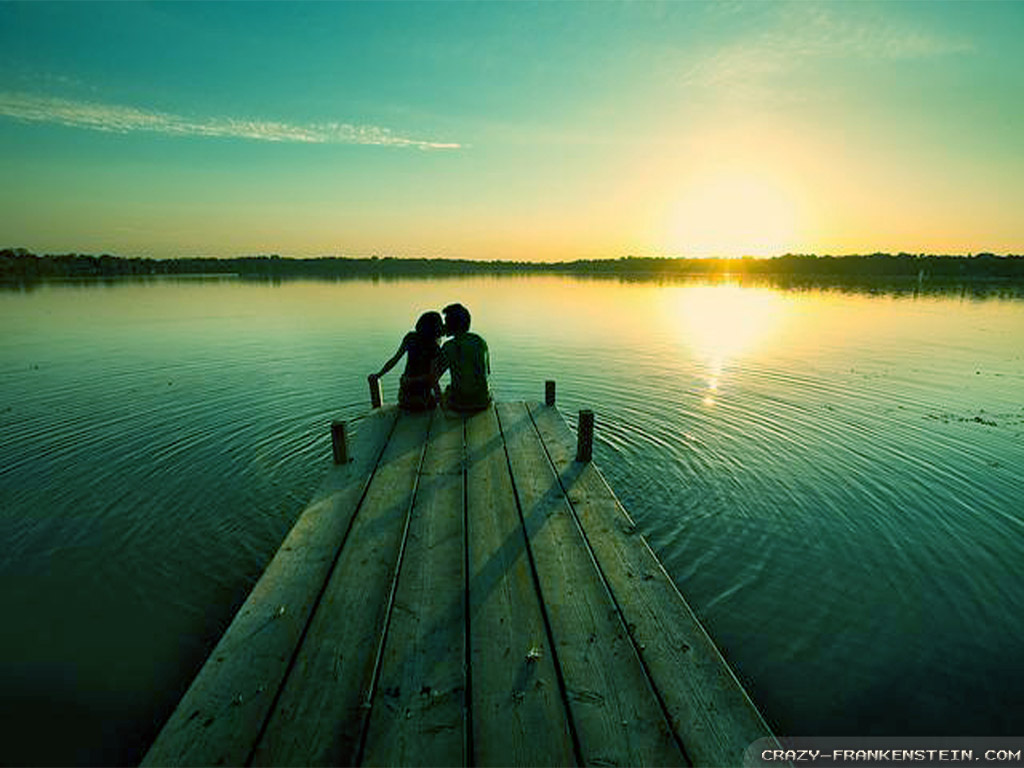 Coppia seduta su molo tramonto, 1024x768 HD, Laptop
