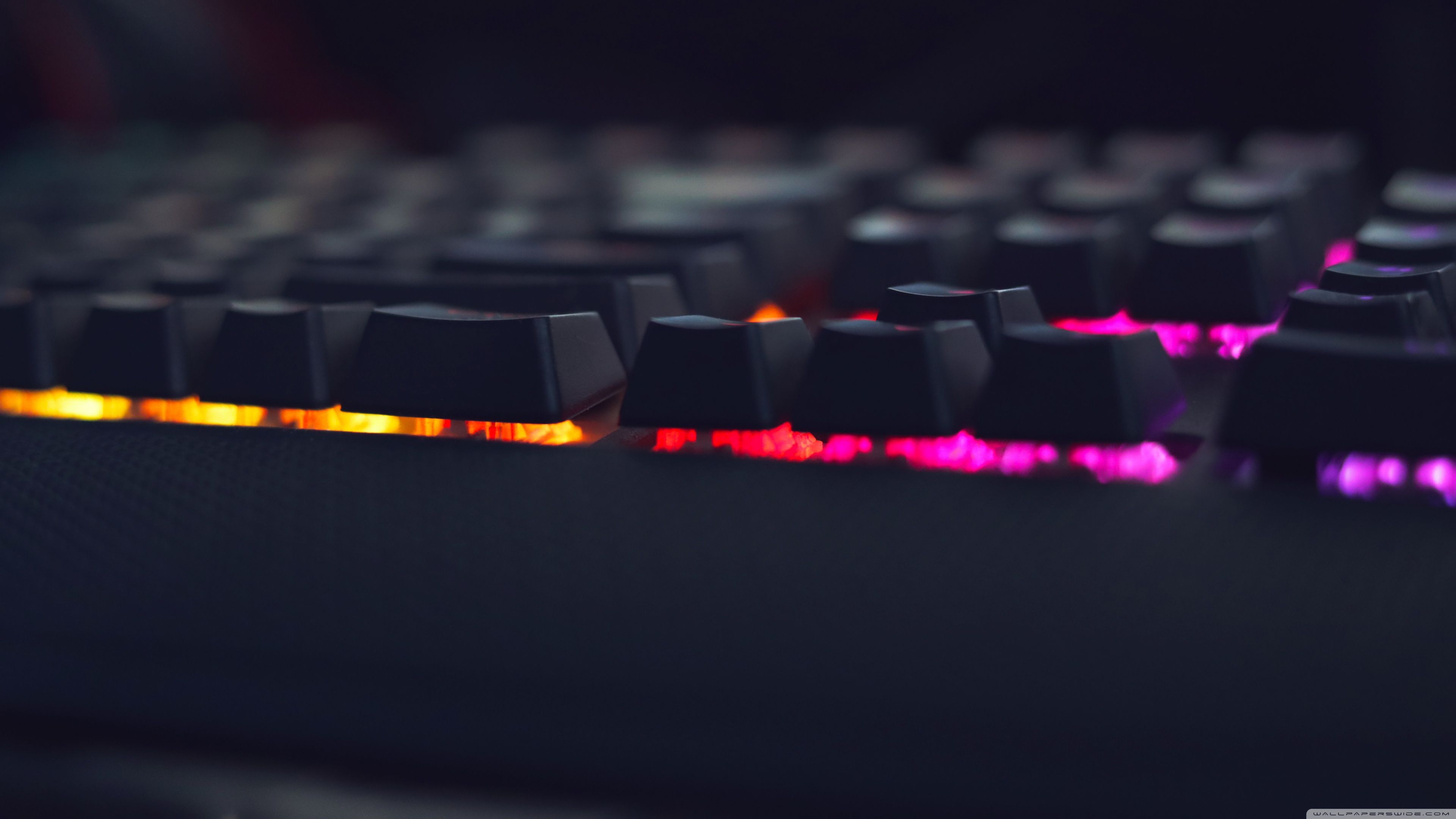 Tastiera meccanica RGB retroilluminata, 3840x2160 4K, Monitor 4K