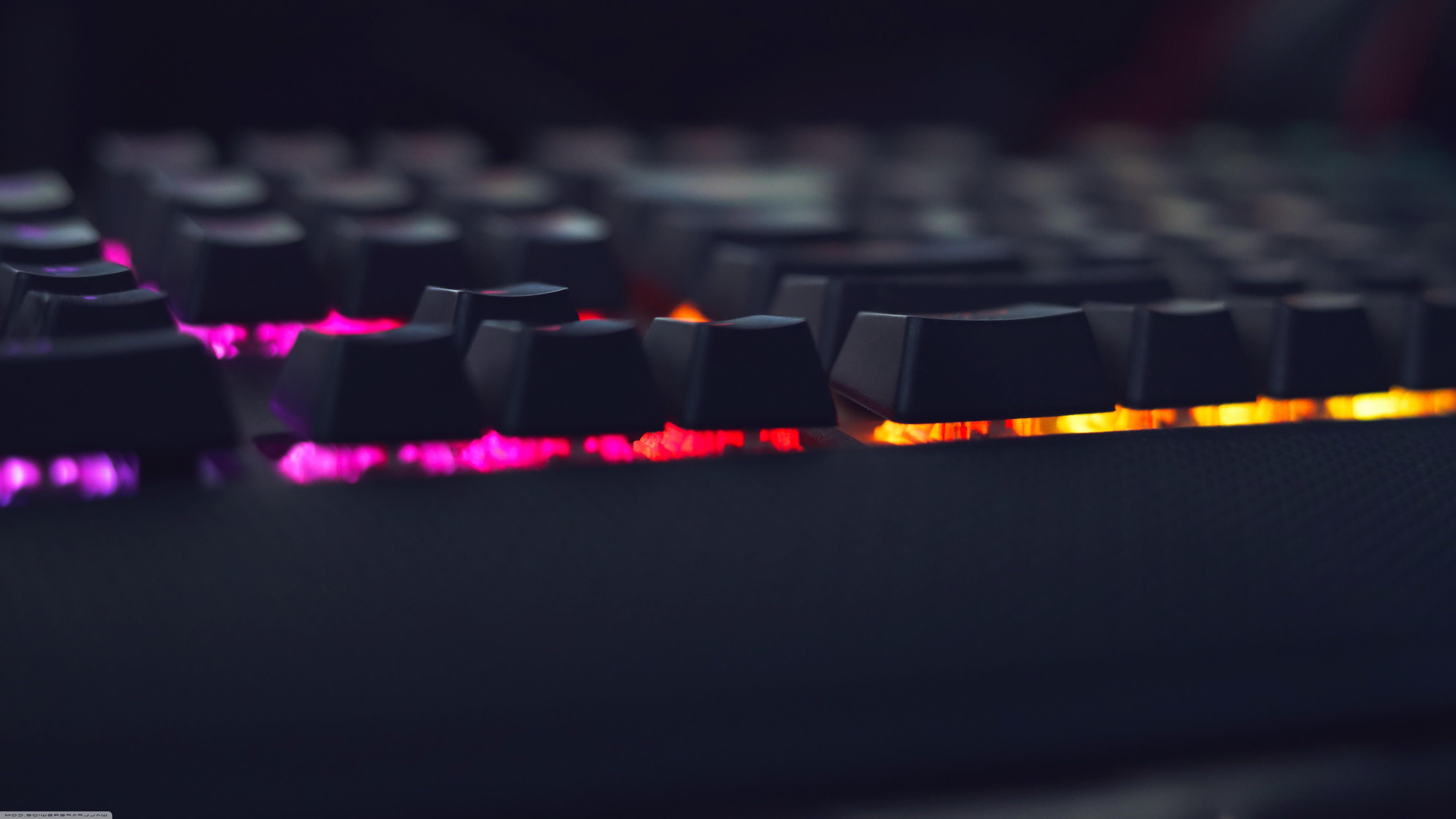 Tastiera meccanica RGB Corsair, 5120x2880 Ultra HD, PC
