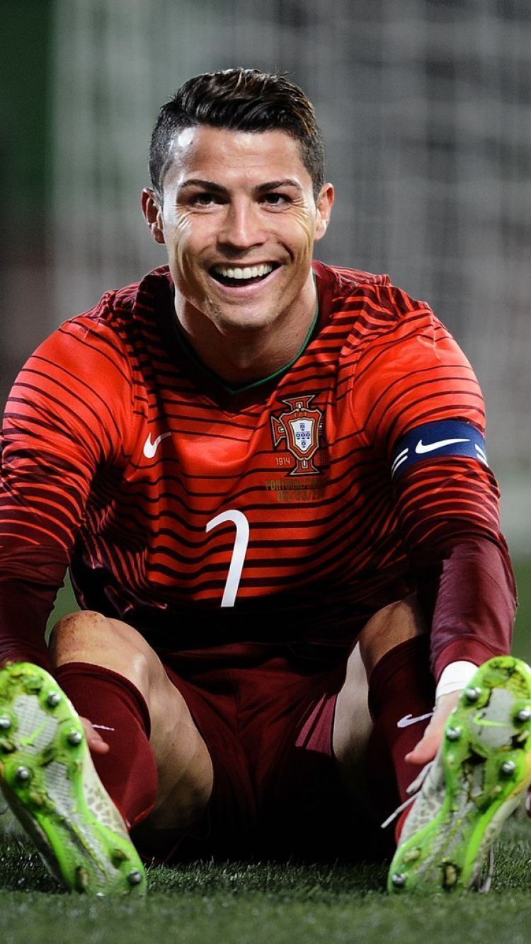Cristiano Ronaldo Portogallo campo, 750x1334 Full HD Verticale, iPhone Plus