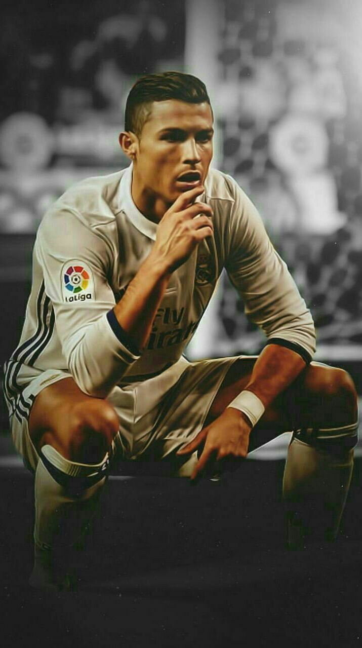 Ronaldo Real Madrid seduto, Liga spagnola, 715x1279 Verticale, iPhone Pro