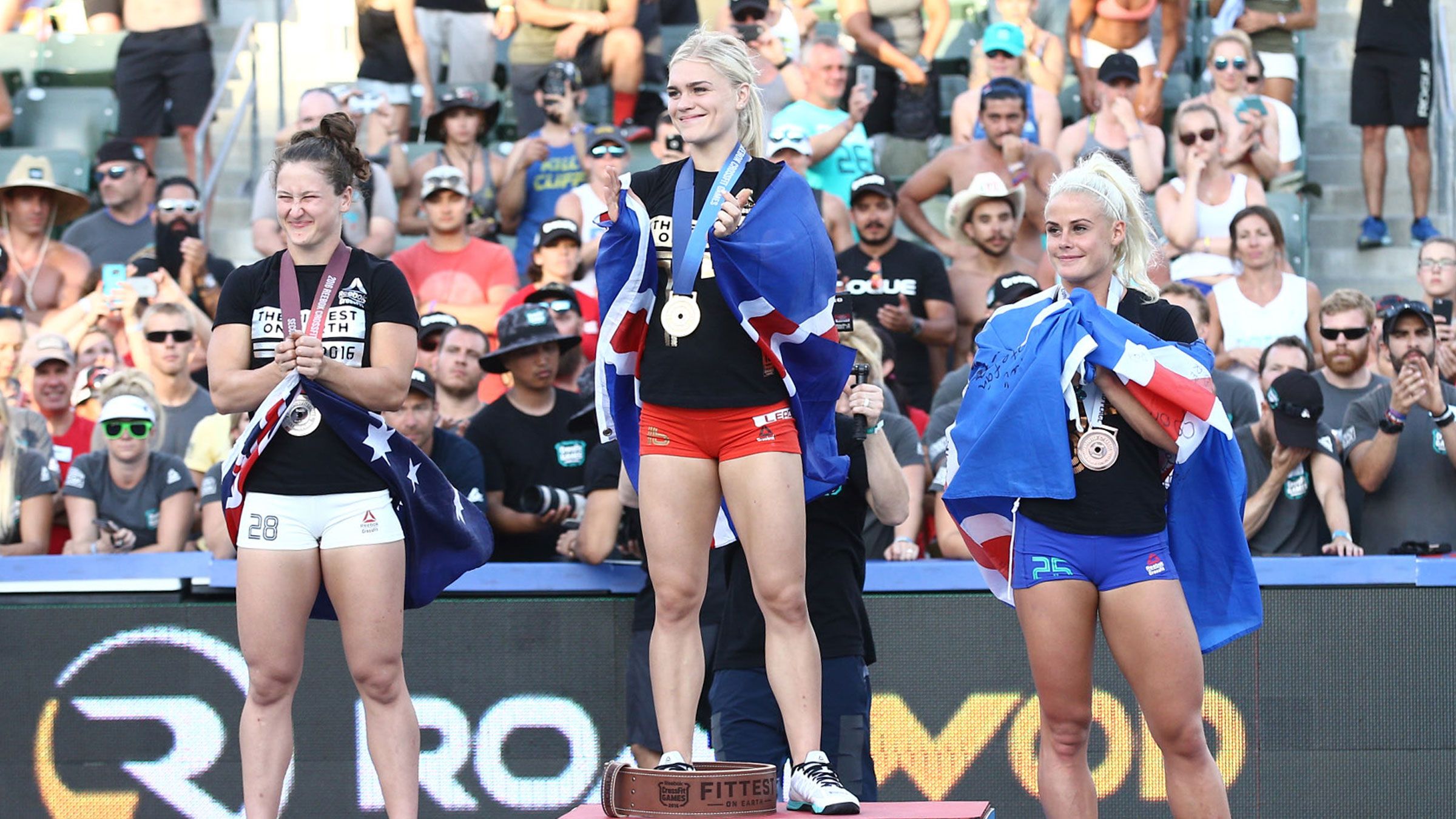 Podio atlete CrossFit Games, 2400x1350 alta risoluzione, PC