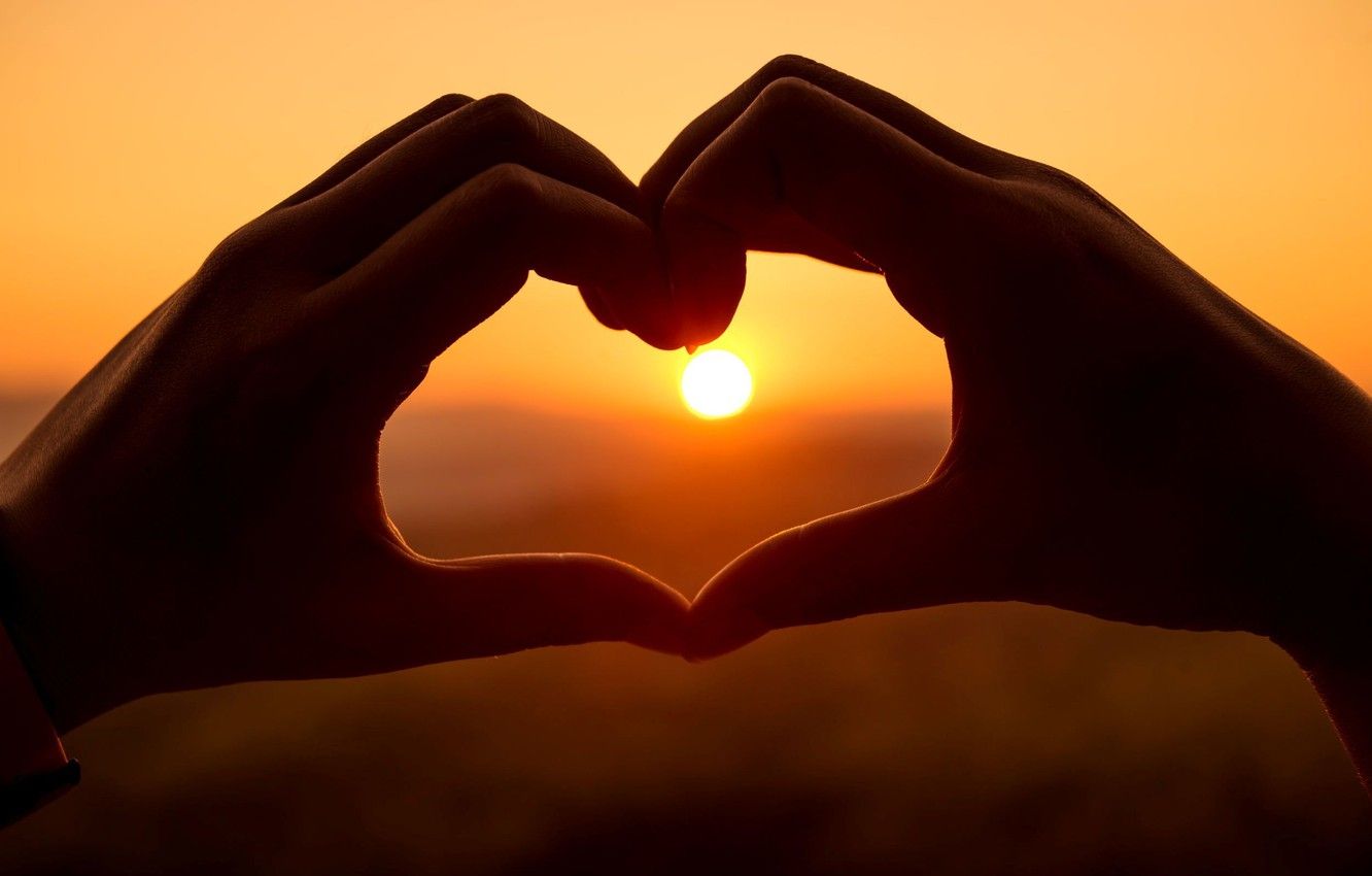 Mani a forma di cuore, tramonto, 1332x850 HD, Desktop