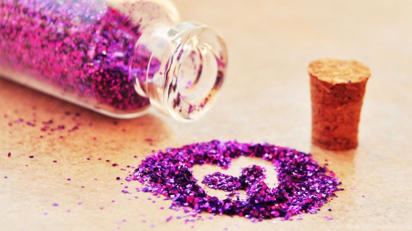 Bottiglia glitter viola con cuore, 1366x768 720p, Laptop