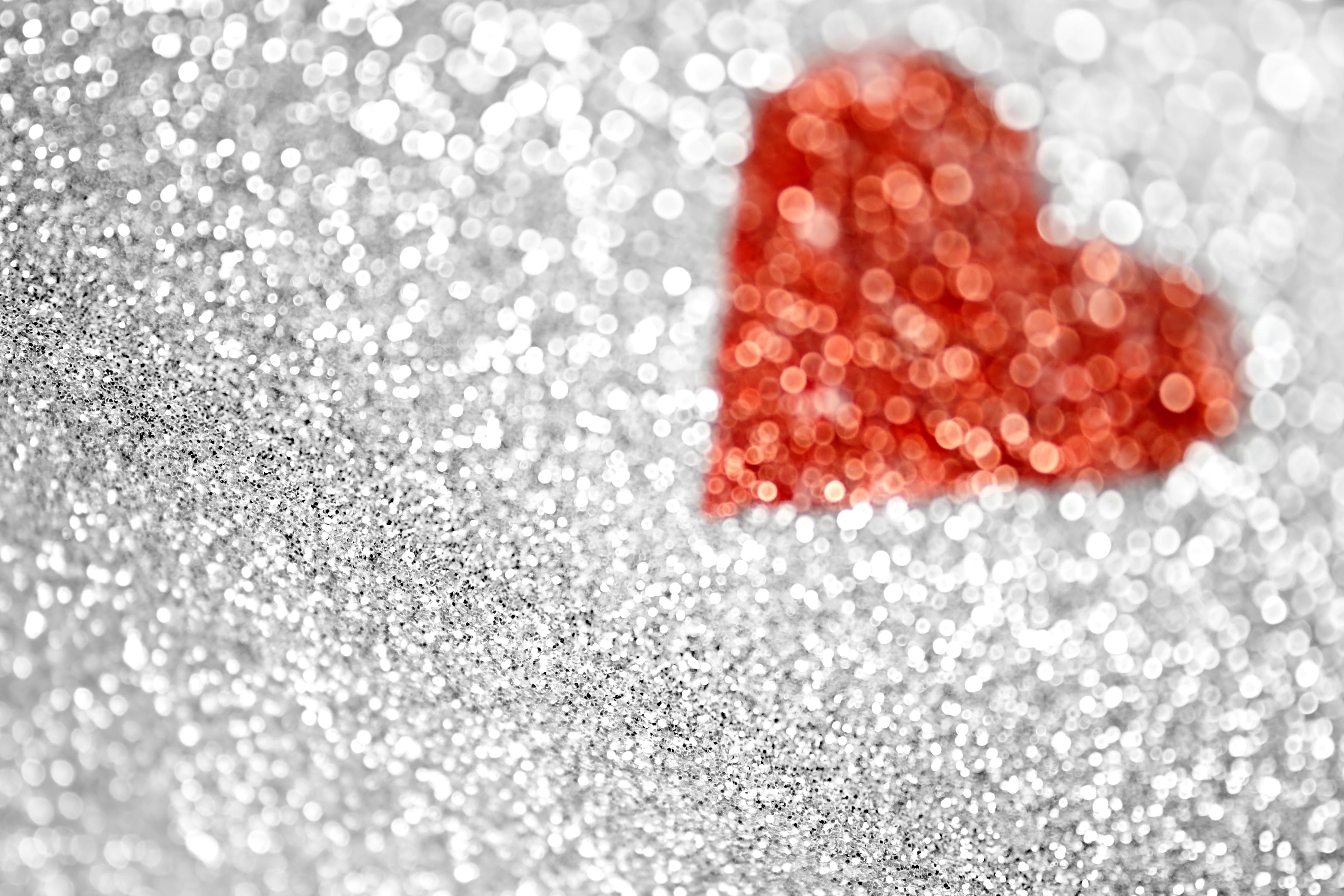 Cuore rosso glitterato sfocato, 4752x3168 UHD, PC 4K