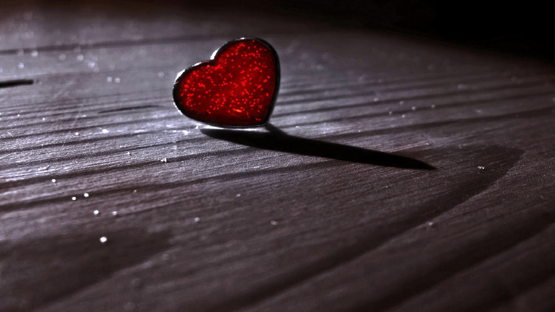 Cuore rosso su legno, 1920x1080 1080p, Monitor Gaming
