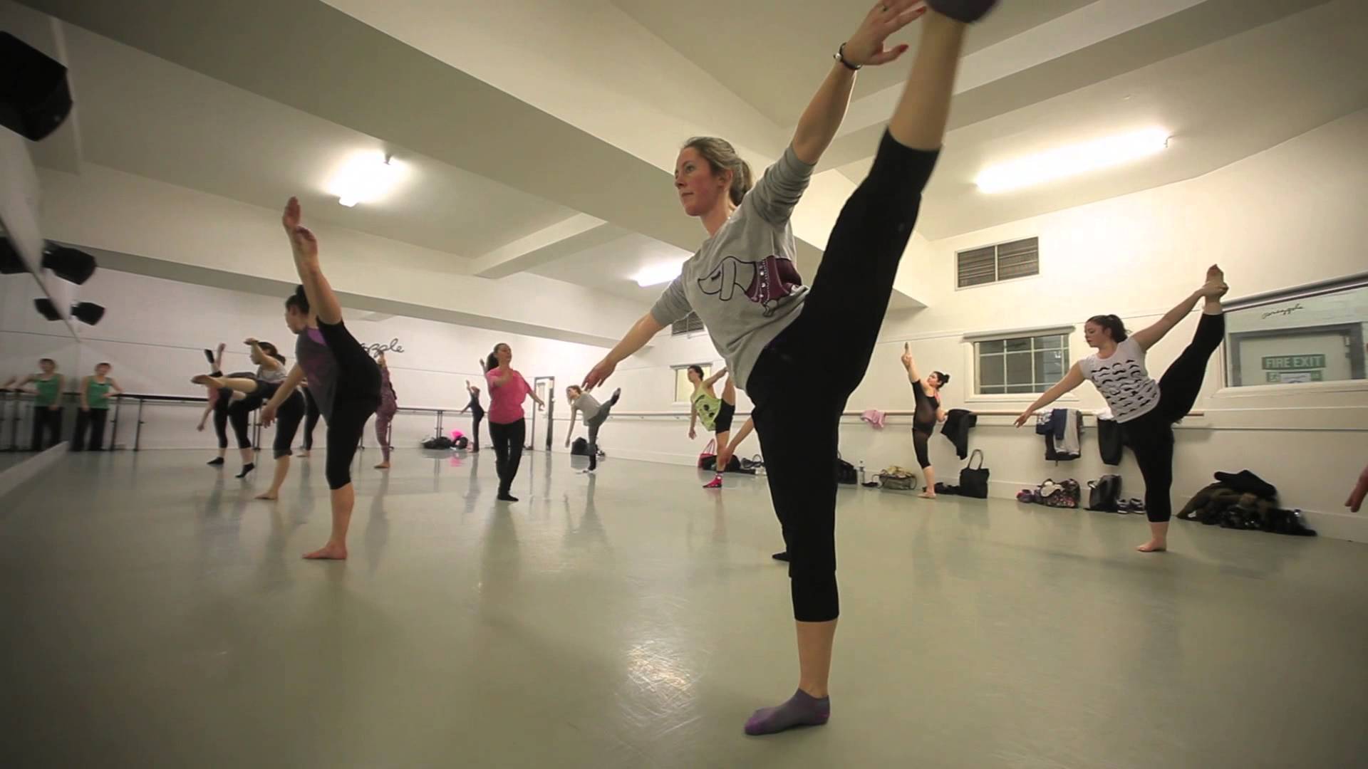 Ballerini in studio danza, 1920x1080 Full HD 1080p, PC Desktop
