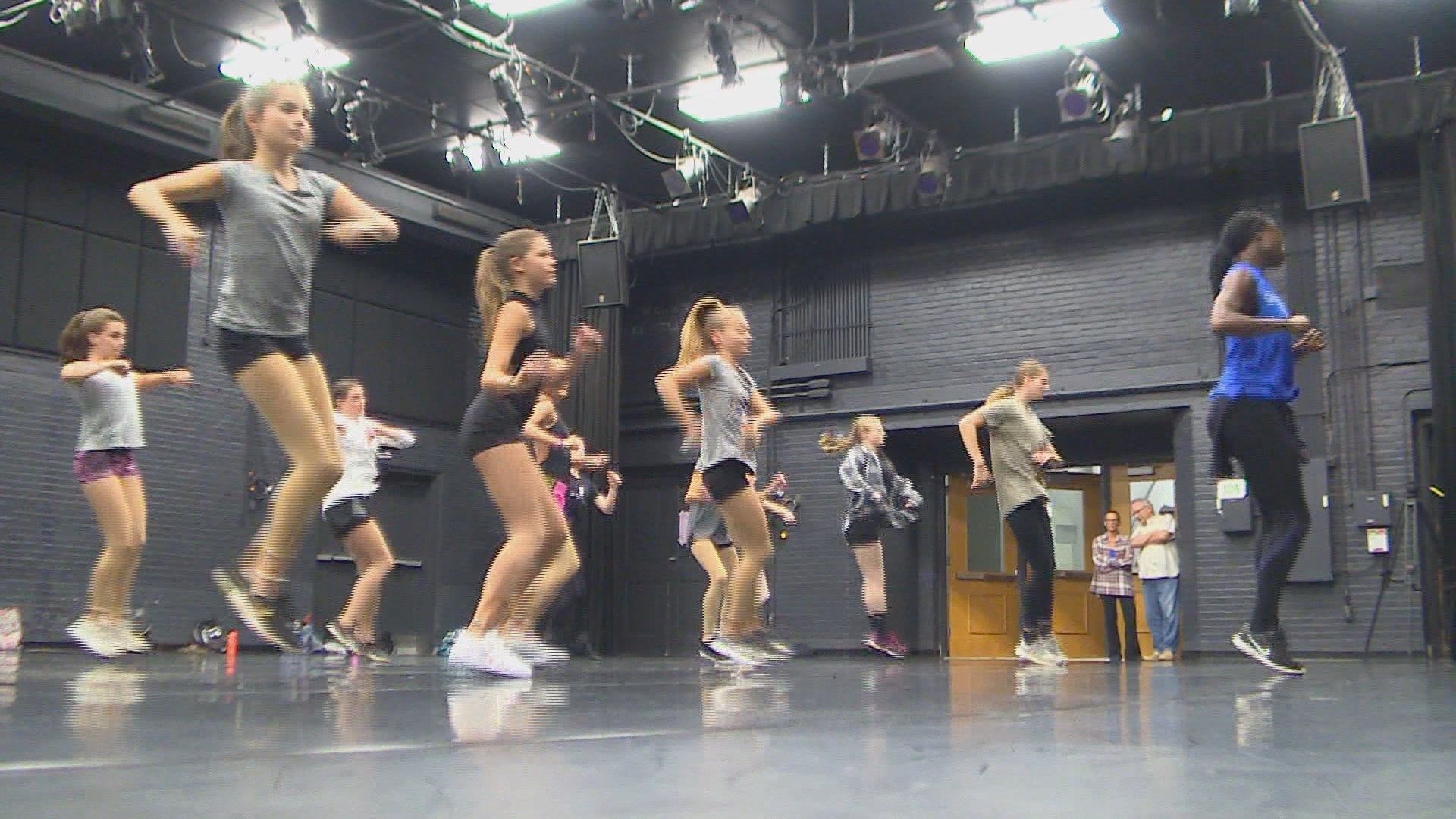 Gruppo danza jazz in studio, 1920x1080 Full HD, Desktop