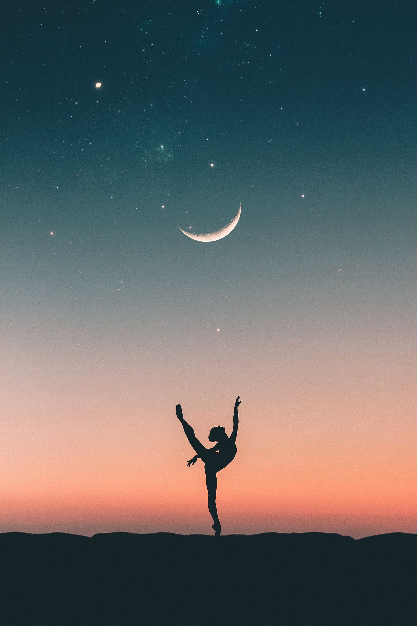 Silhouette ballerina sotto luna crescente, 1365x2048 Full HD Verticale, Smartphone