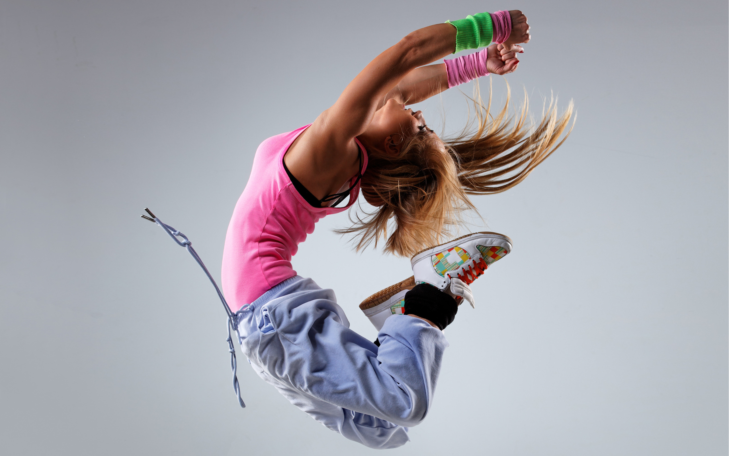 Ballerina hip hop in salto, 2560x1600 WQXGA, MacBook Pro