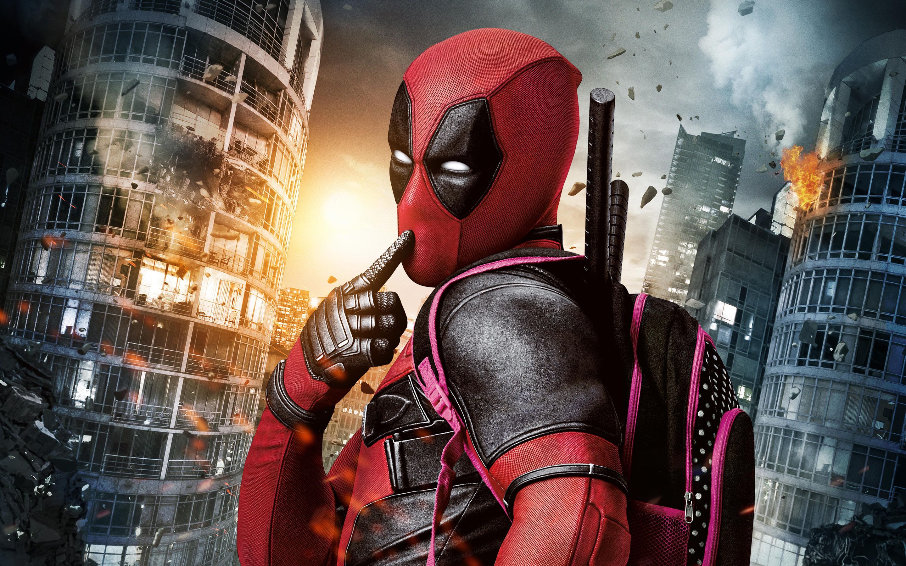 Deadpool città in fiamme, 2880x1800 2K+, Desktop