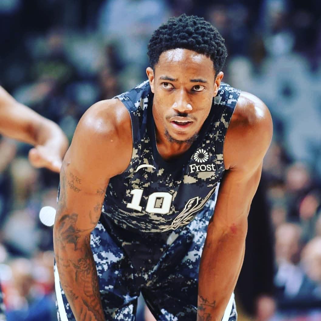 DeMar DeRozan basket, 1057x1057 HD, PC Desktop