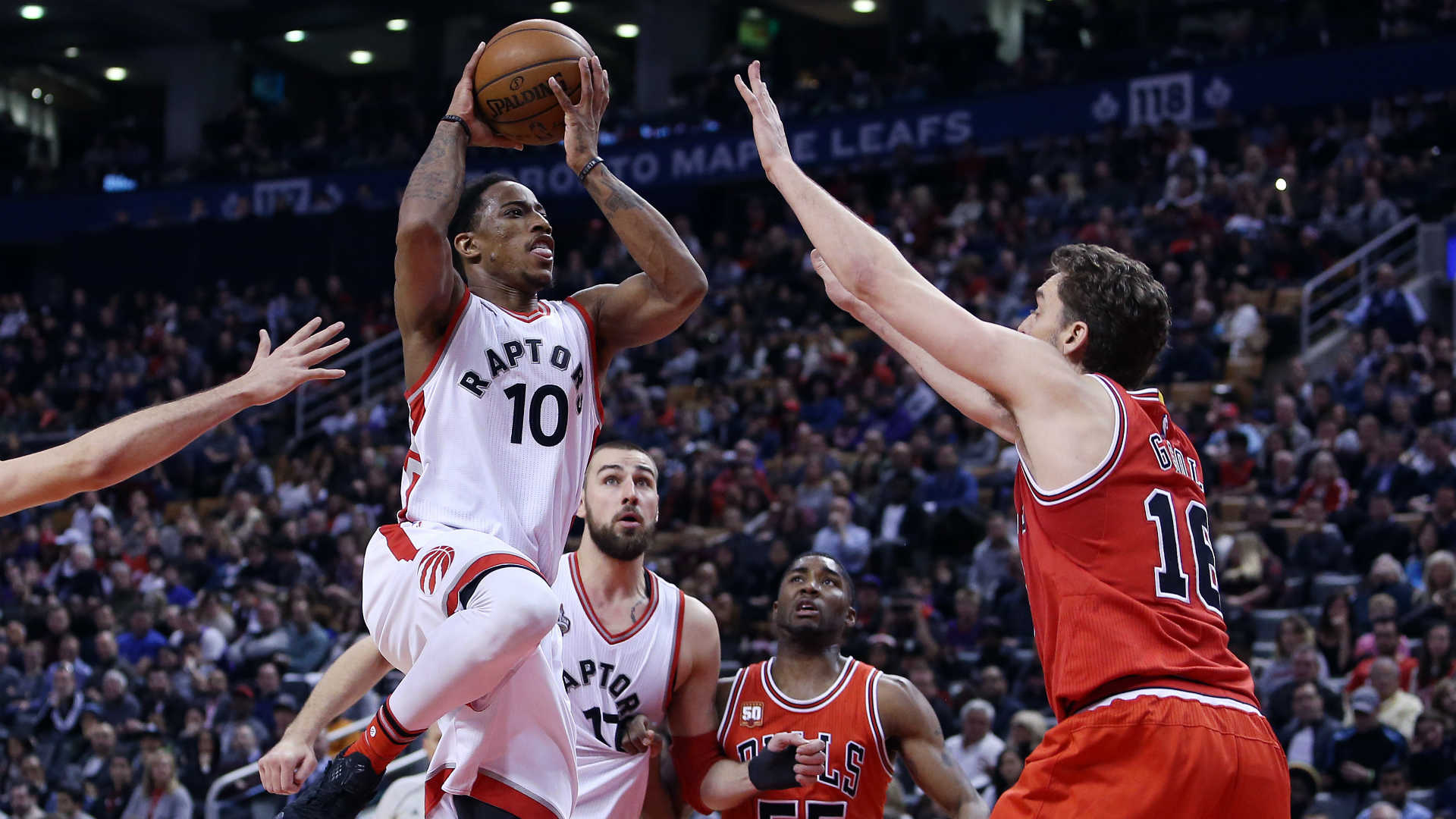 DeMar DeRozan Raptors basket, 1920x1080 1080p, Desktop