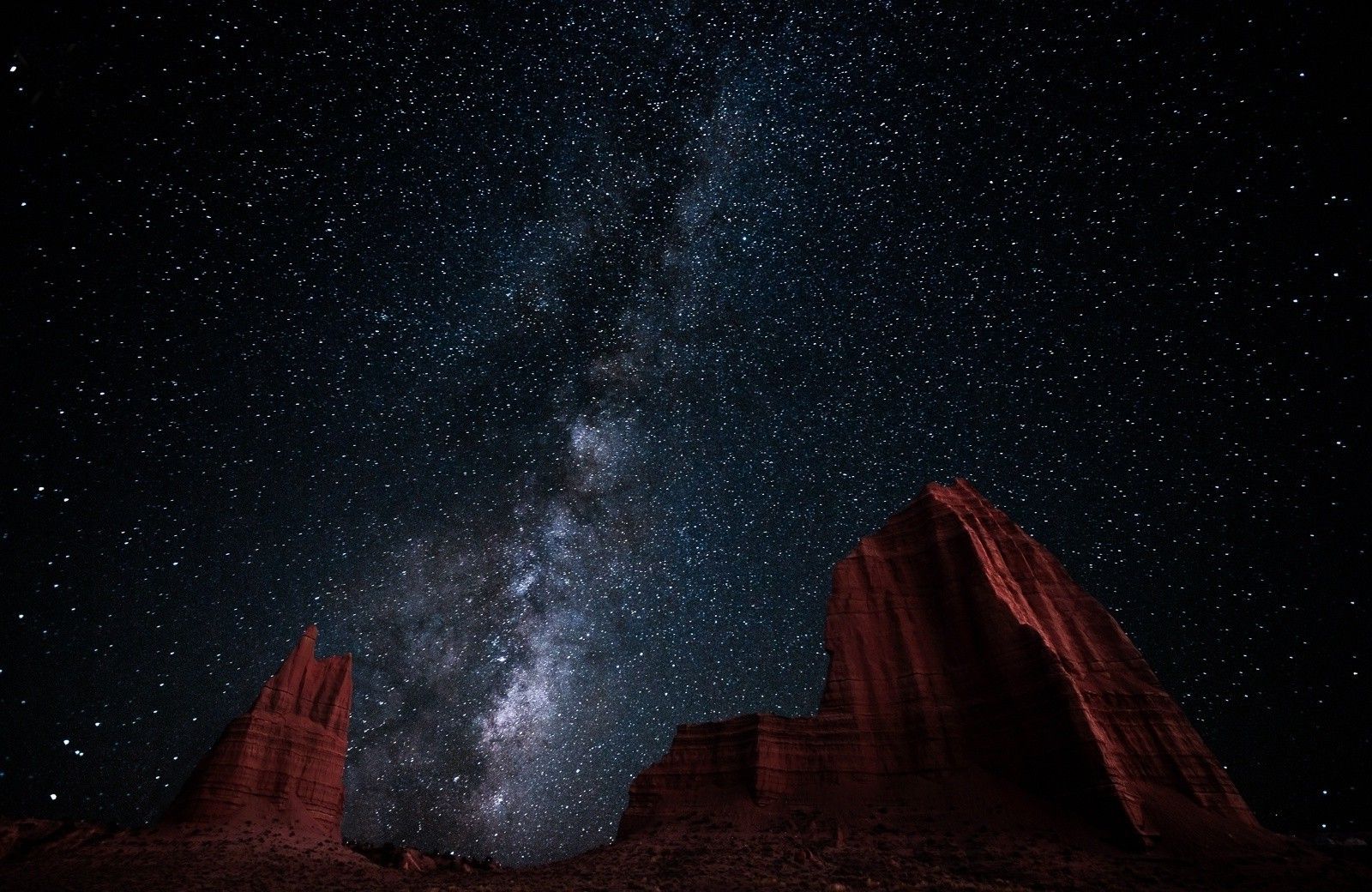 Deserto notturno con Via Lattea, 1600x1040 HD Ready, Laptop